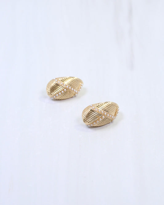 Annamarie Textured Pearl Lined Earring Gold