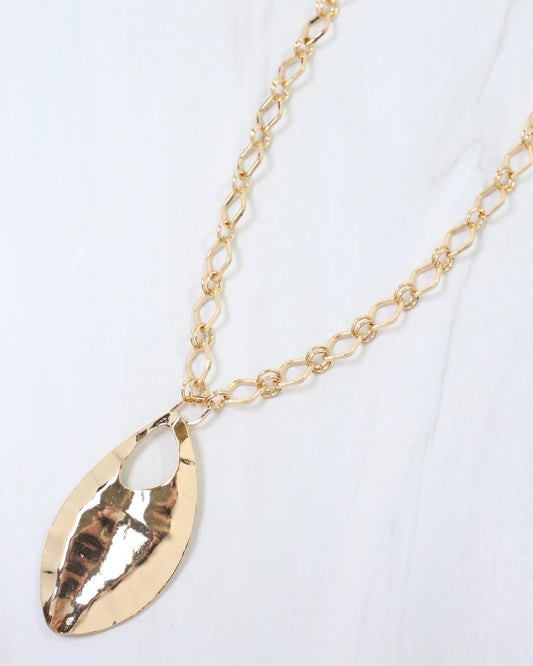 Abril Hammered Leaf Pendant Necklace Gold
