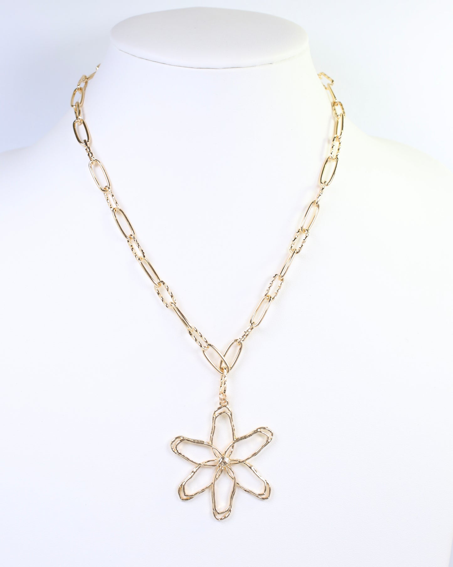 Alize Flower Pendant Link Necklace Gold