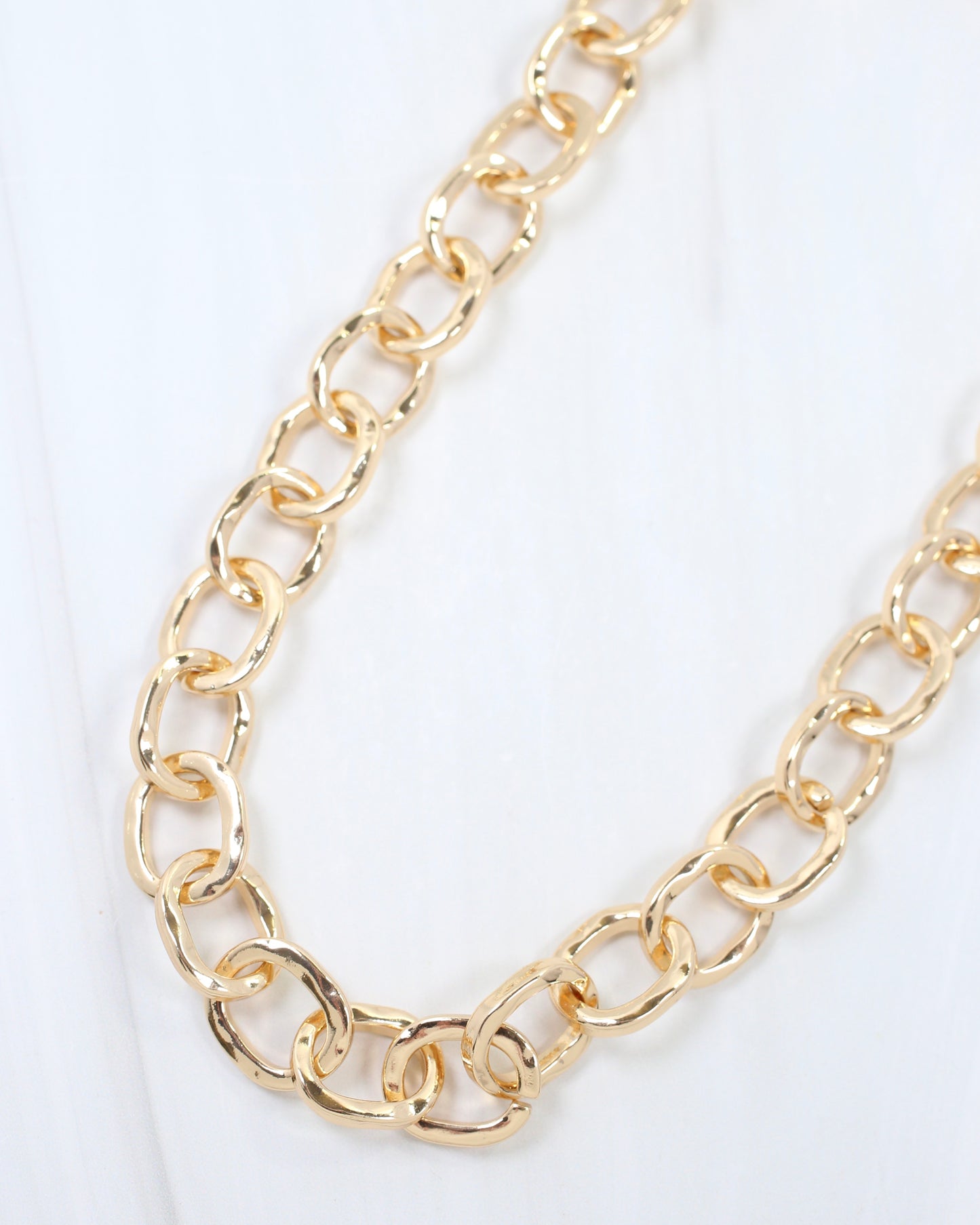 Bexley Oval Link Toggle Necklace Gold