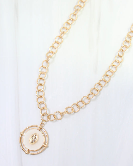 Moree Circle Pedant Link Necklace White