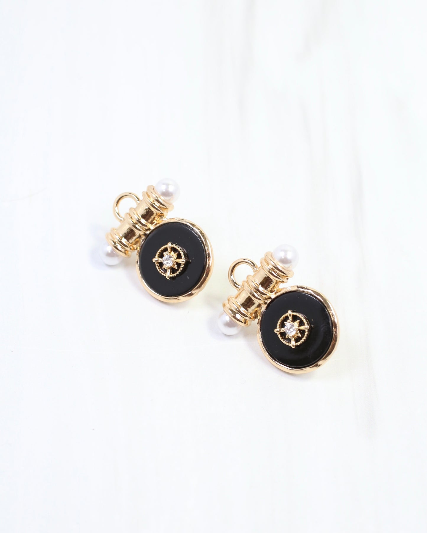 Kurri Circle Drop Earring Black