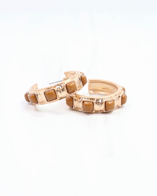 Allie Hammered Gold Earring Taupe