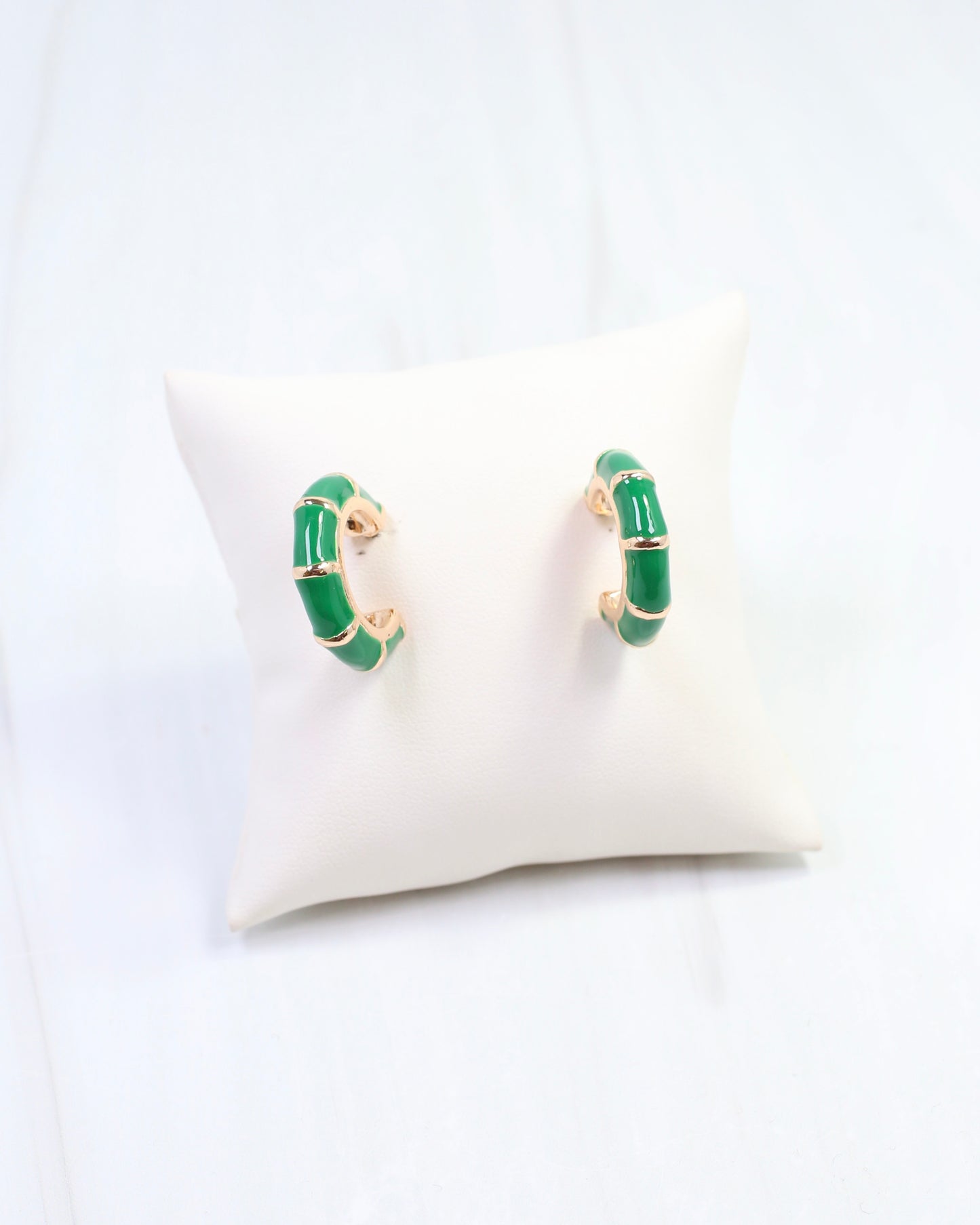 Britt Bamboo Enamel Hoop Earring Green