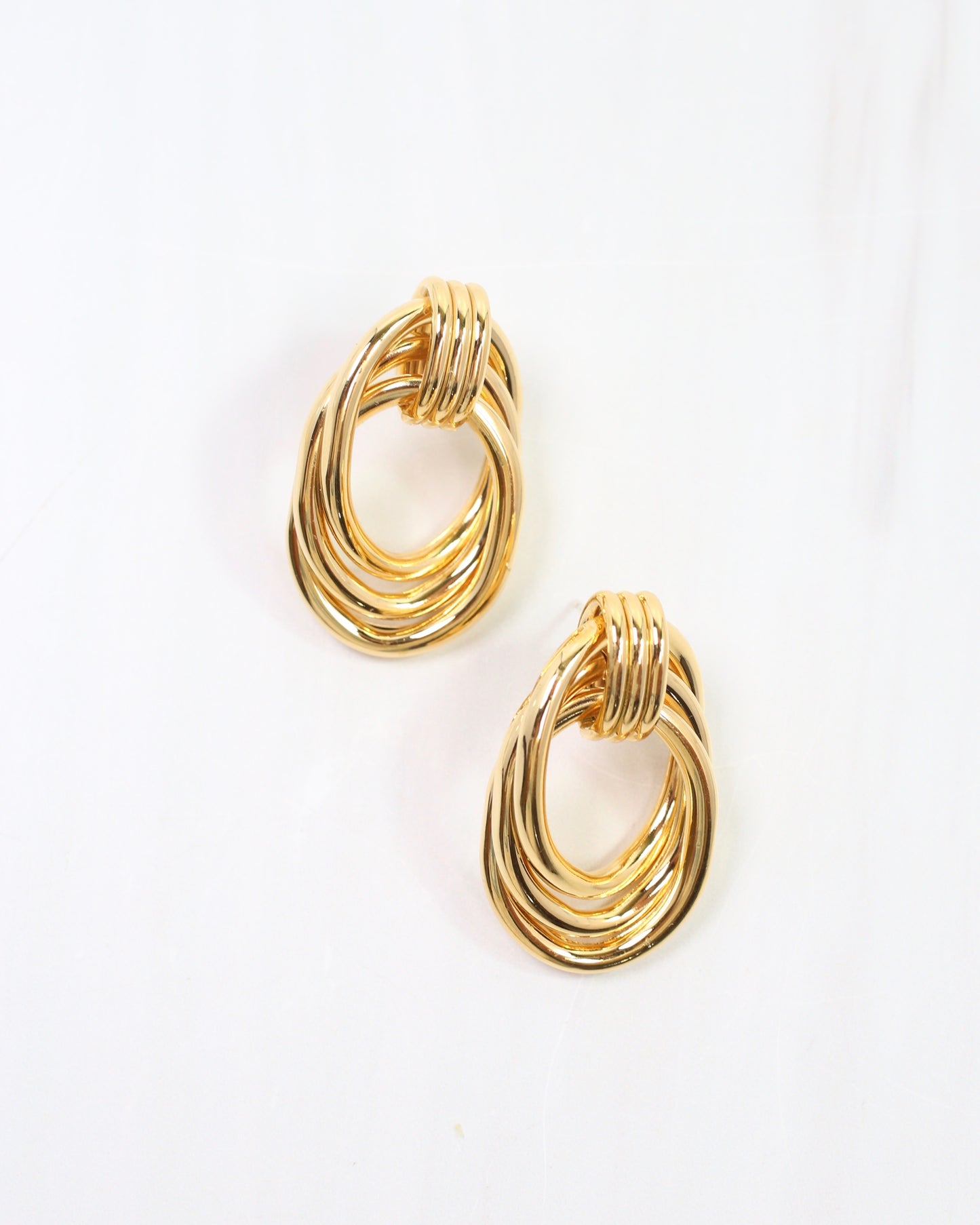Glendale Oval Knot Earring Gold