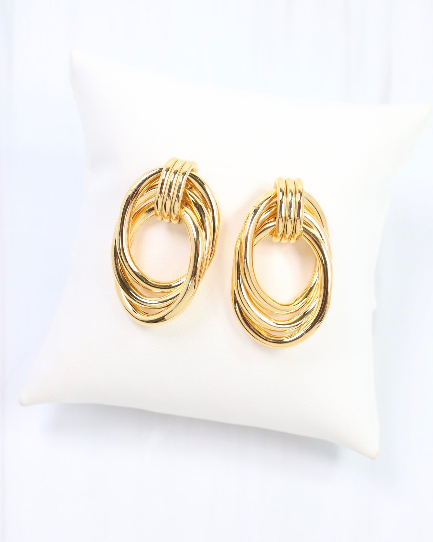 Glendale Oval Knot Earring Gold