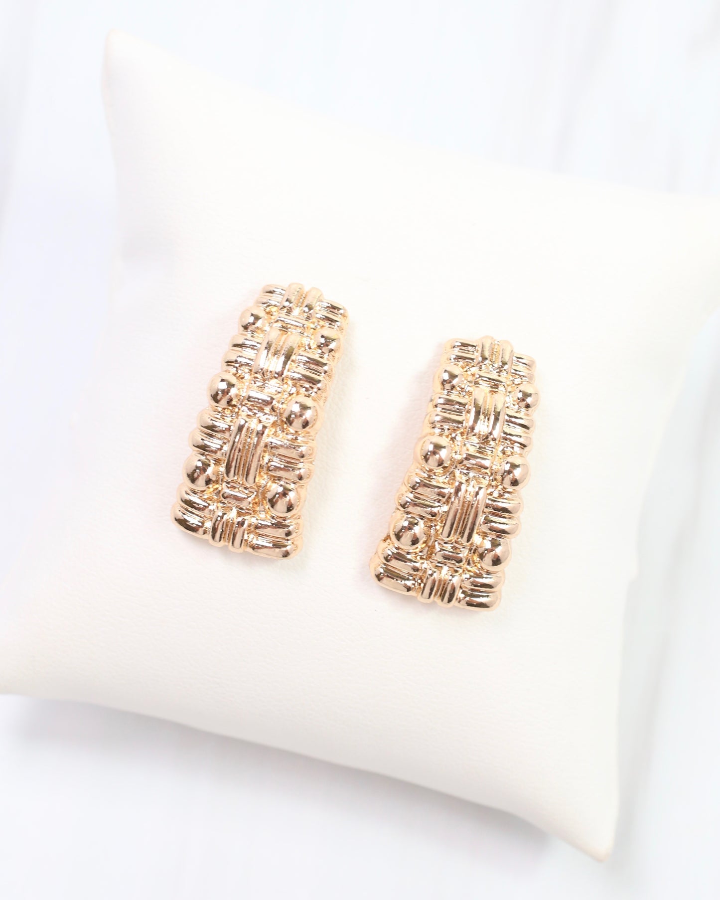 Frenchfort Metal Drop Earring Gold