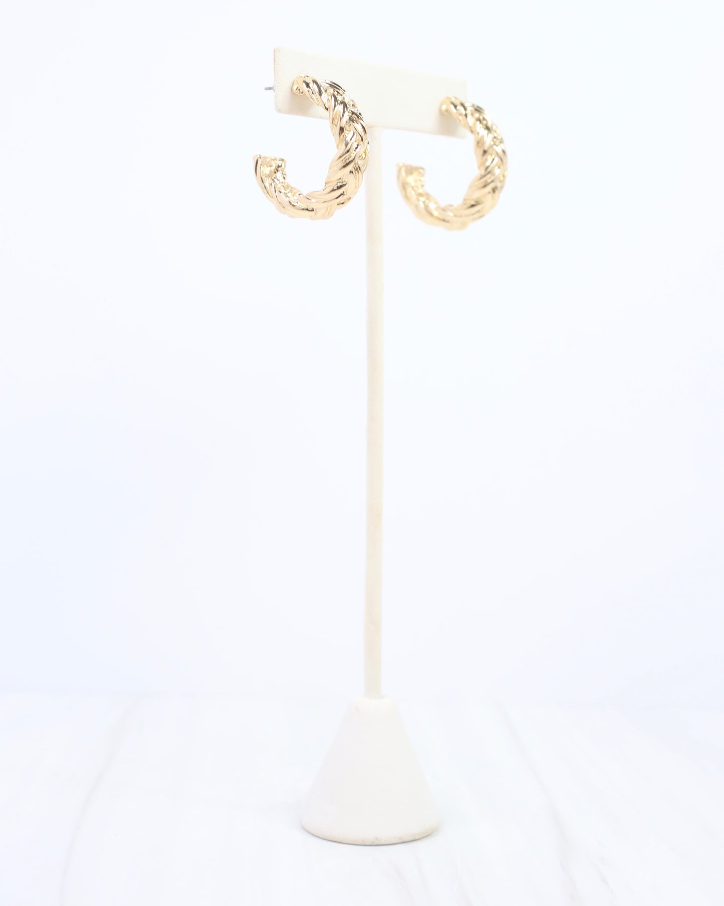 Tinley Twisted Hoop Earring Gold