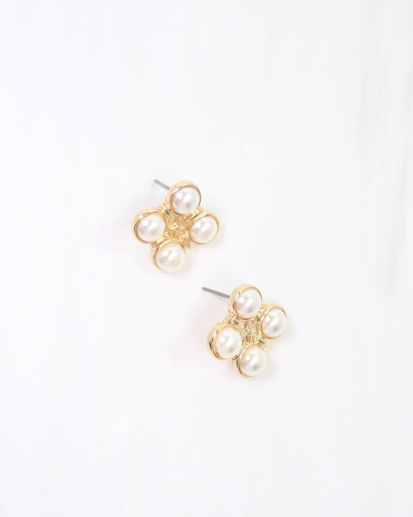 Shearer Pearl Earring Cream