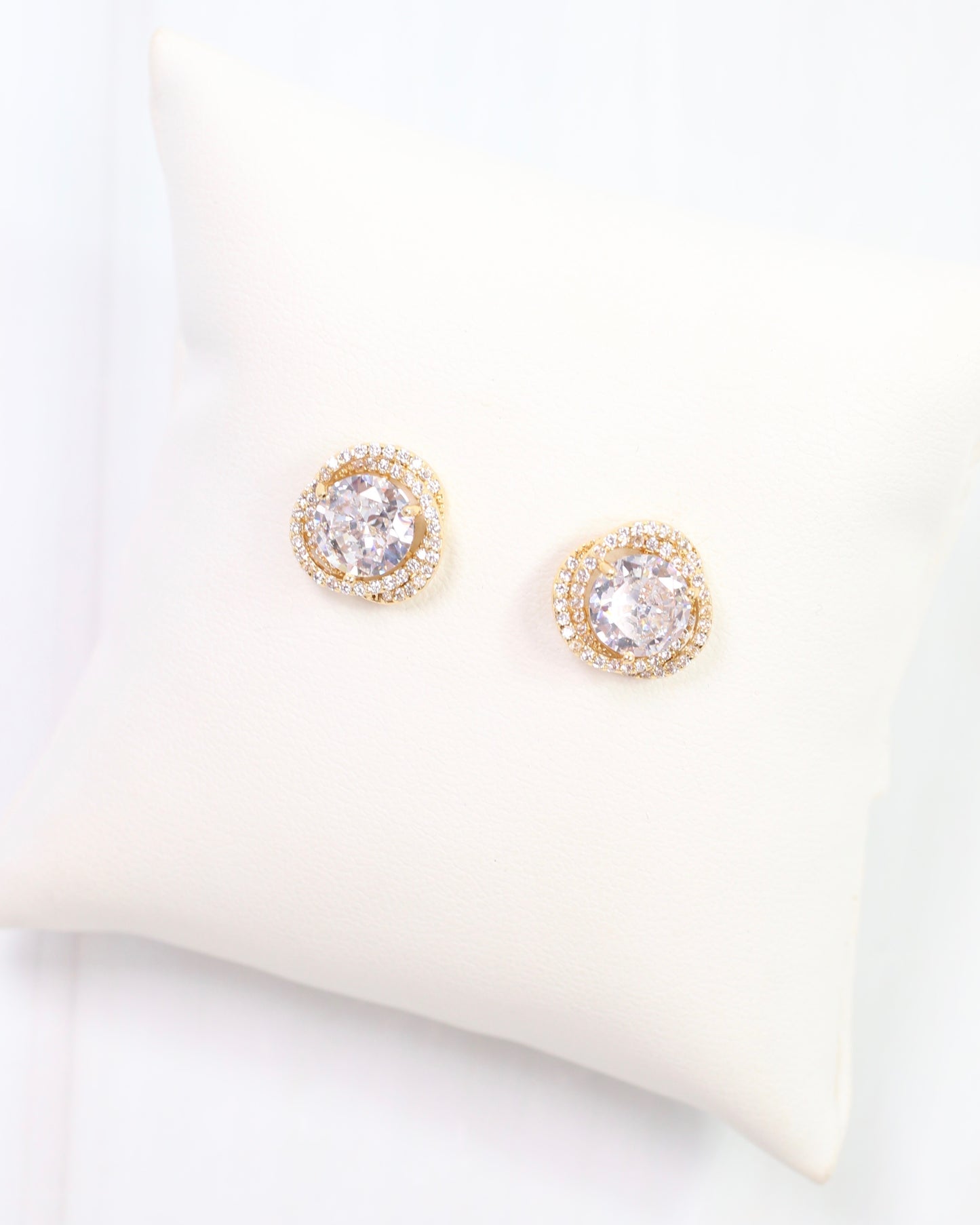 Tracy CZ Knot Stud Earring Gold