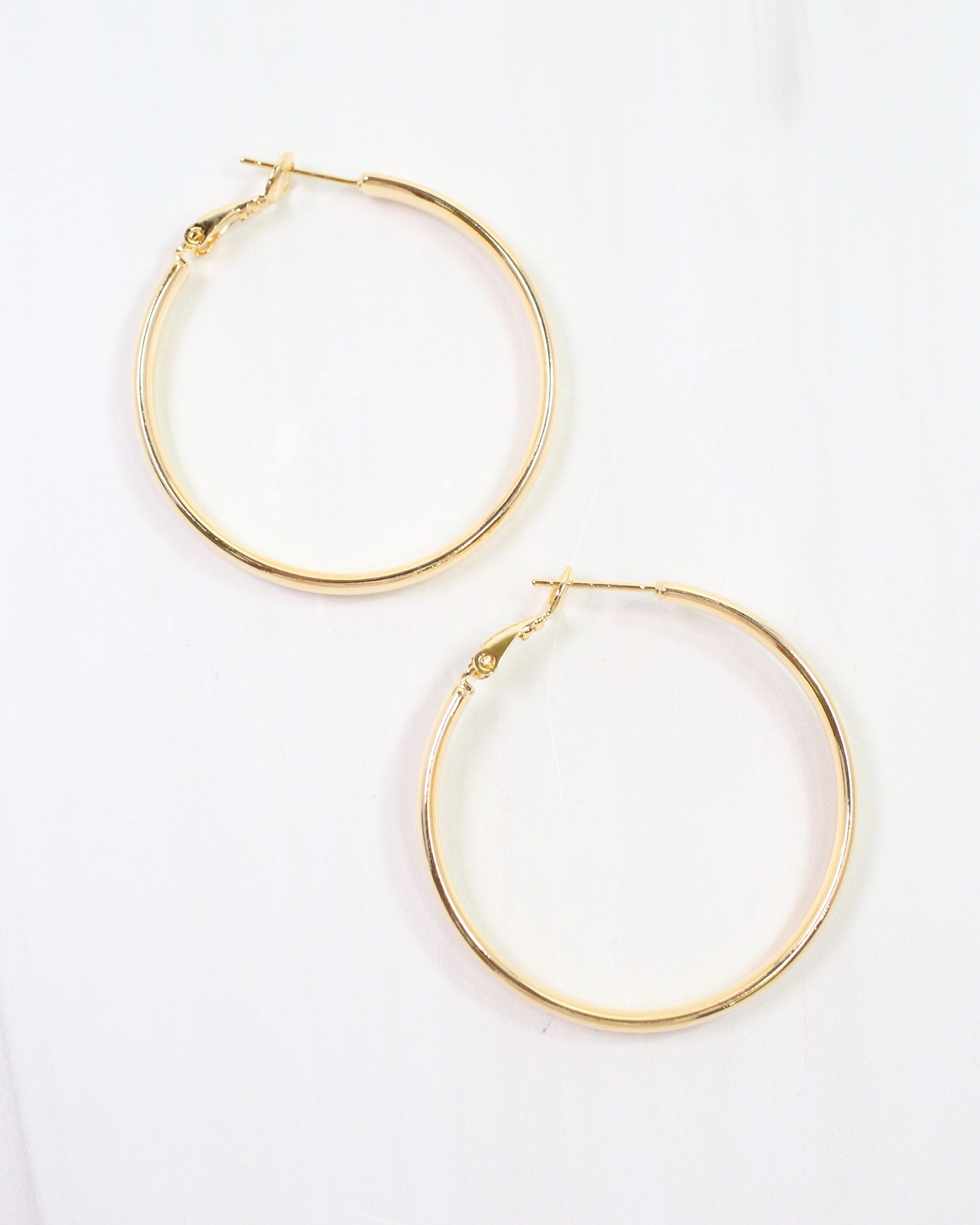 Cecilia Hoop Earring Gold