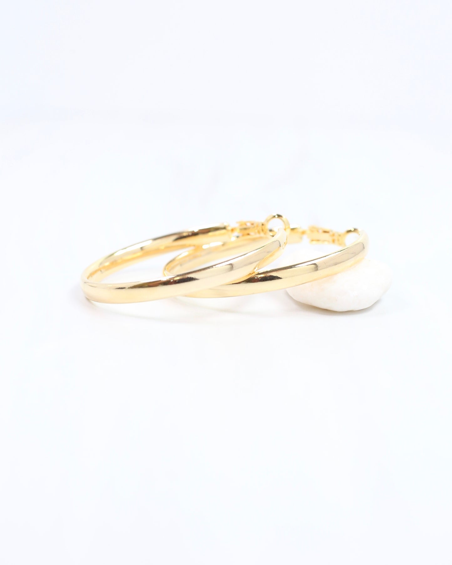 Cecilia Hoop Earring Gold