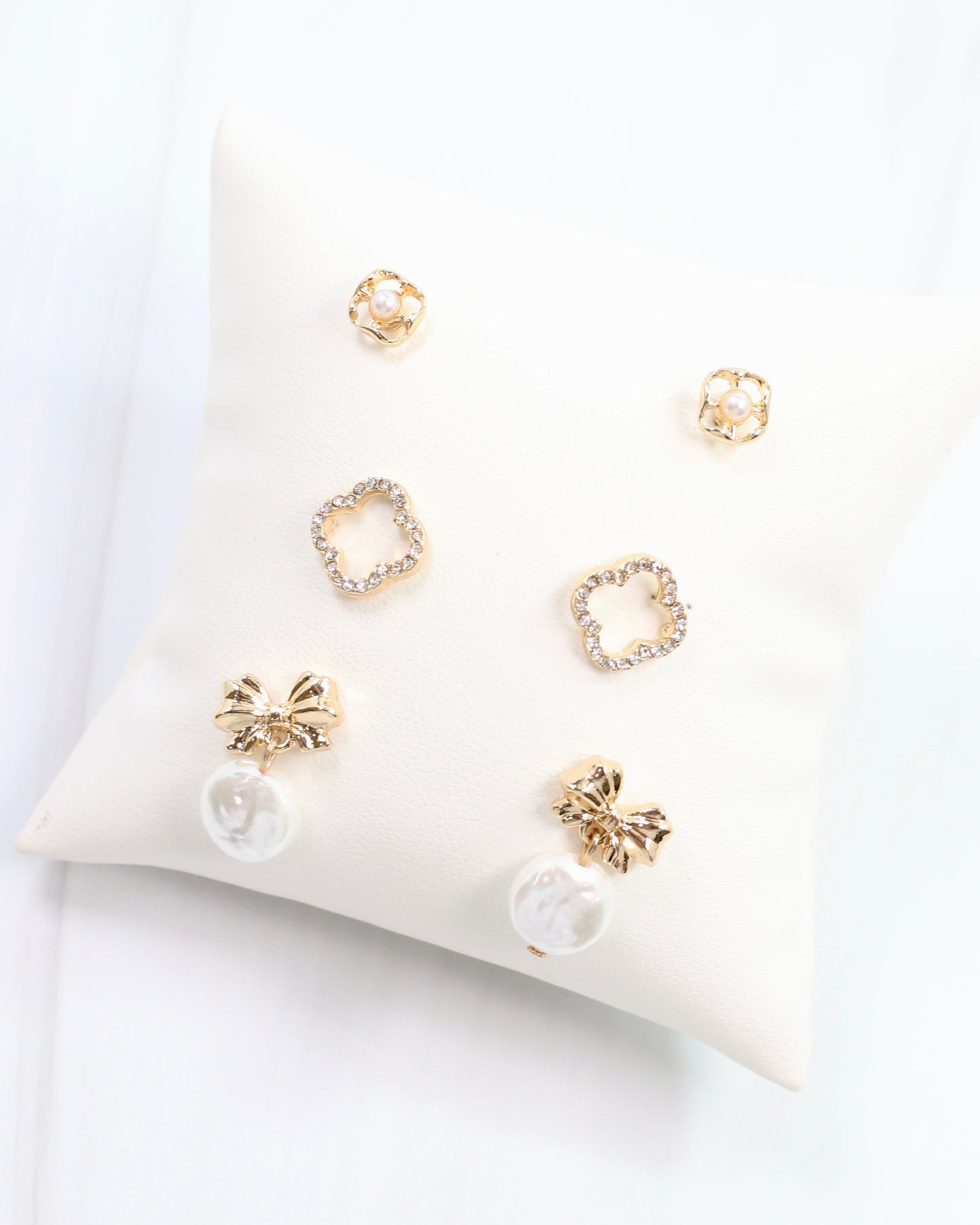 Carraway Clover and Pearl Earring Set Gold