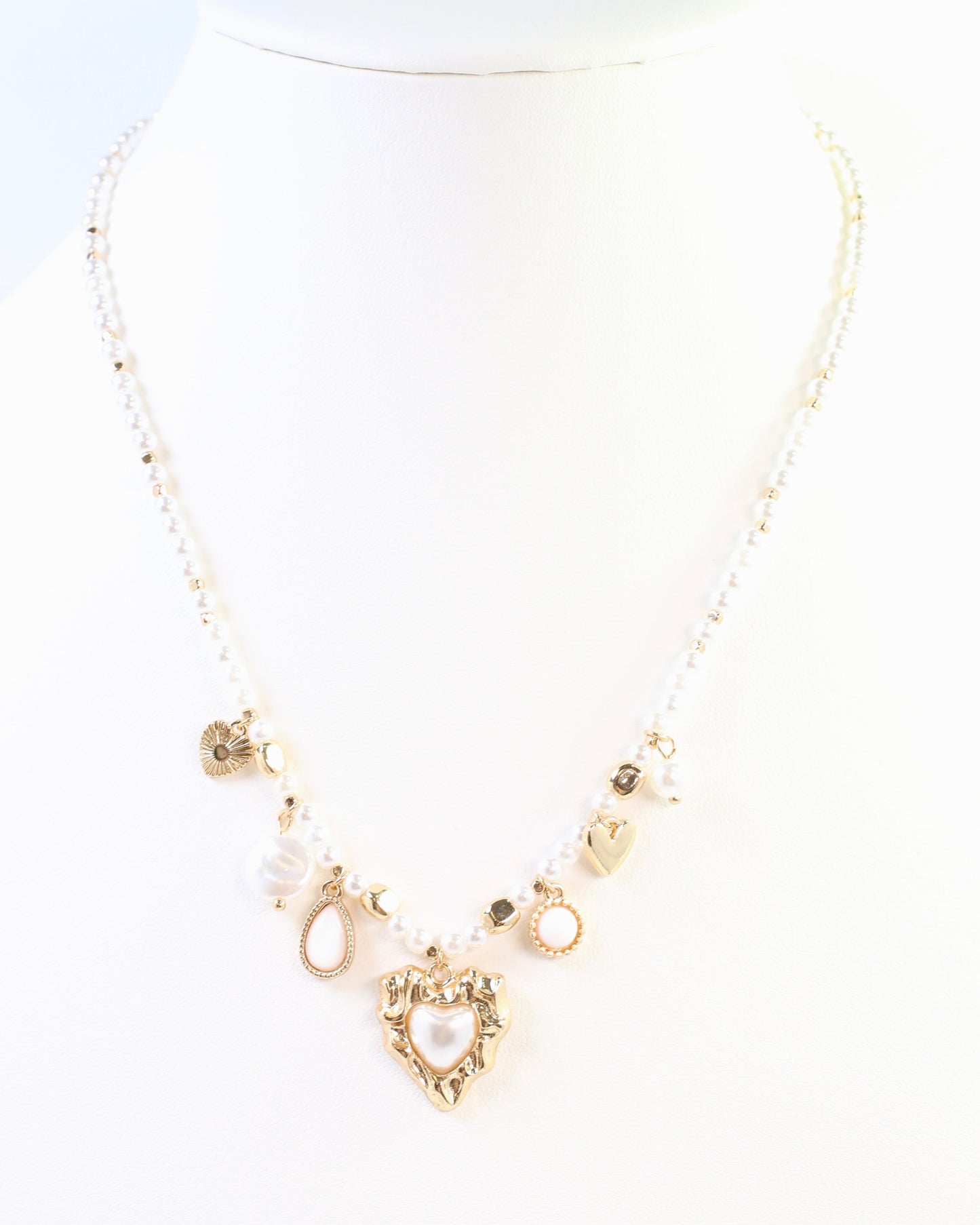 Selma Pearl Charm Necklace Gold