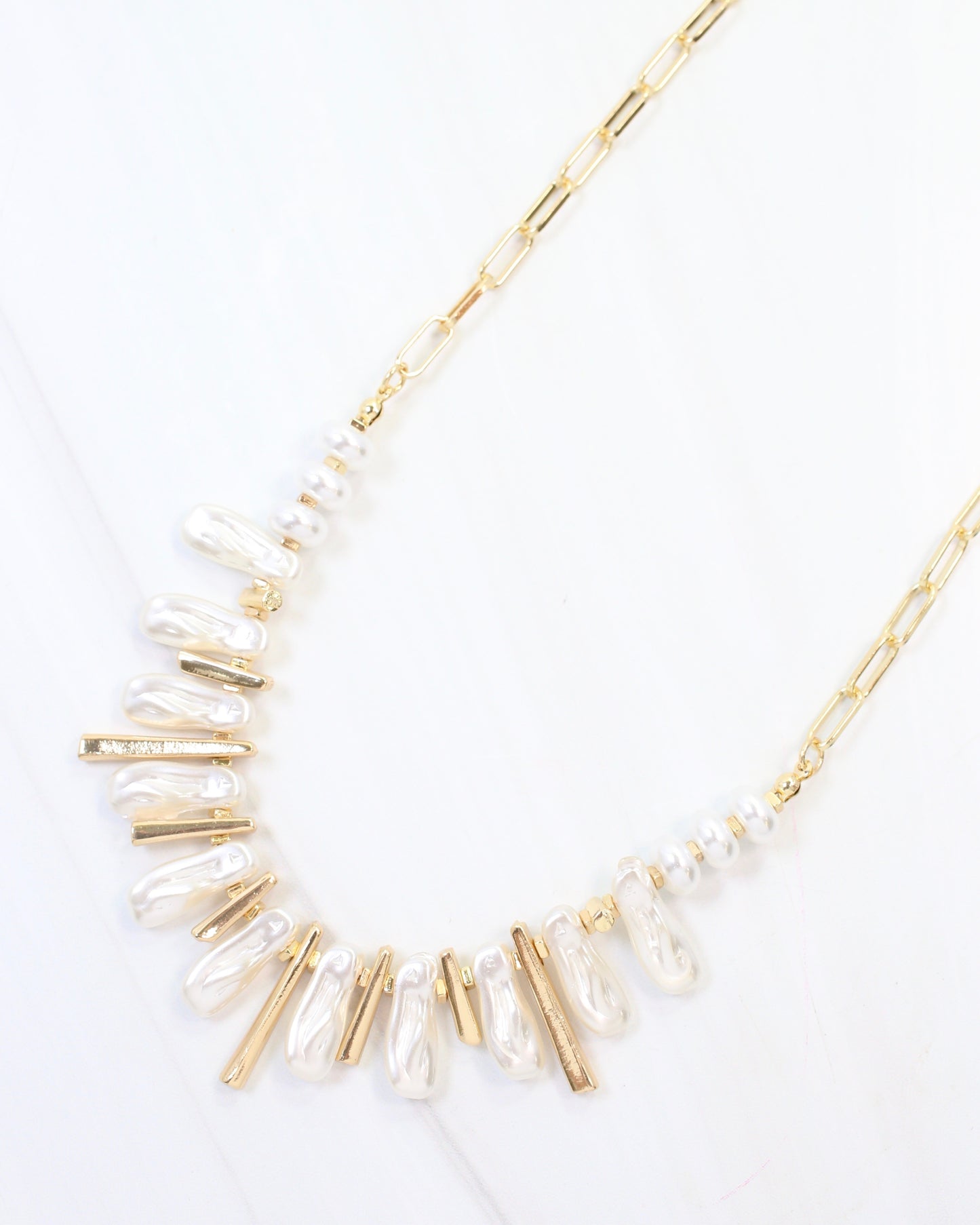 Anchorage Link and Pearl Necklace Gold