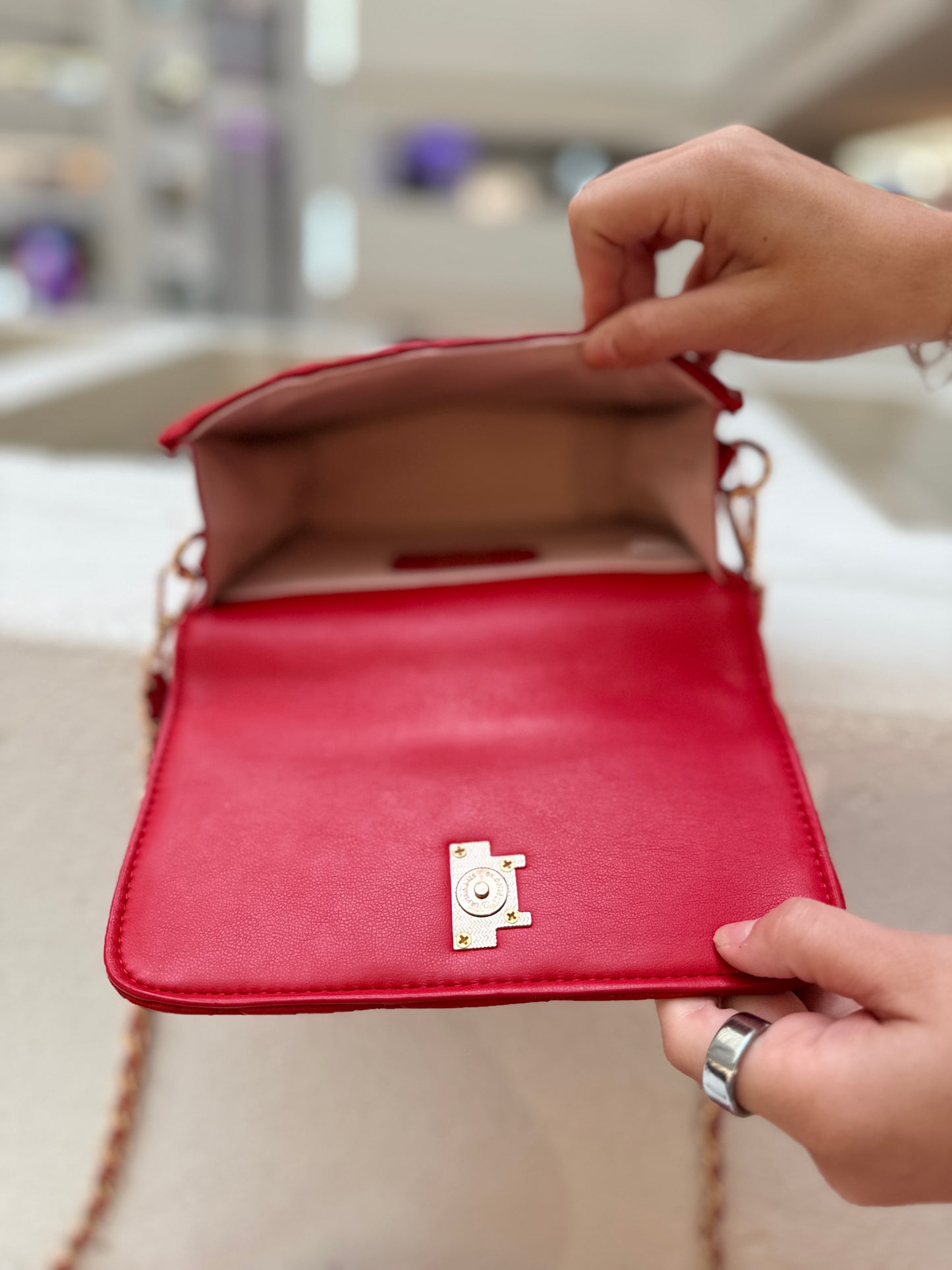 Evelyn Crossbody Red SQ