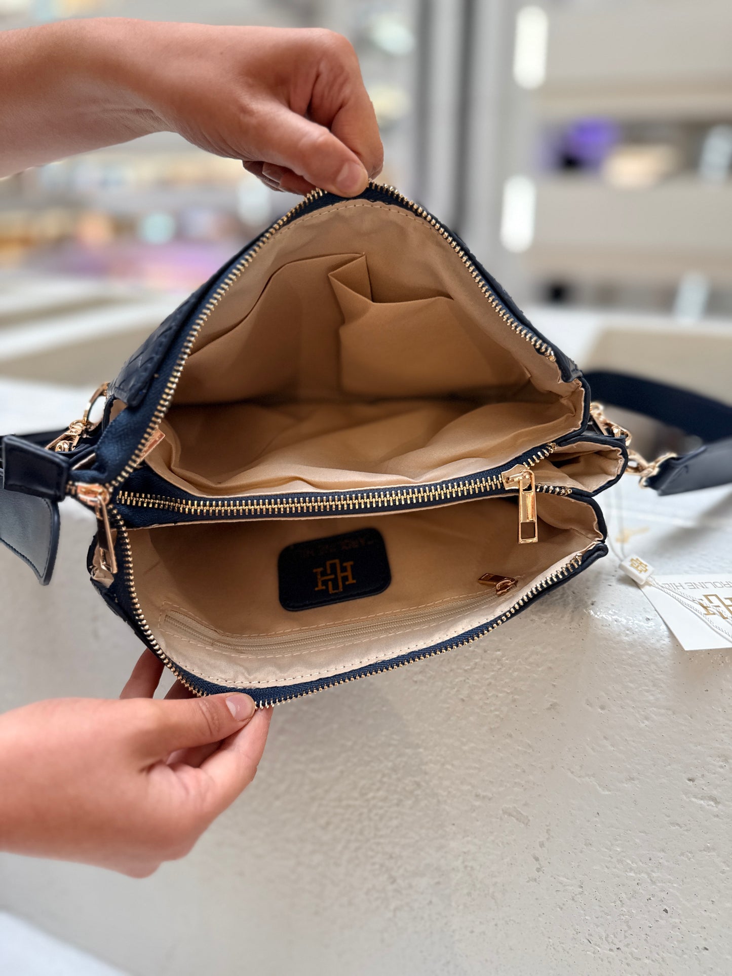 Ariana Crossbody Spotted Saddle
