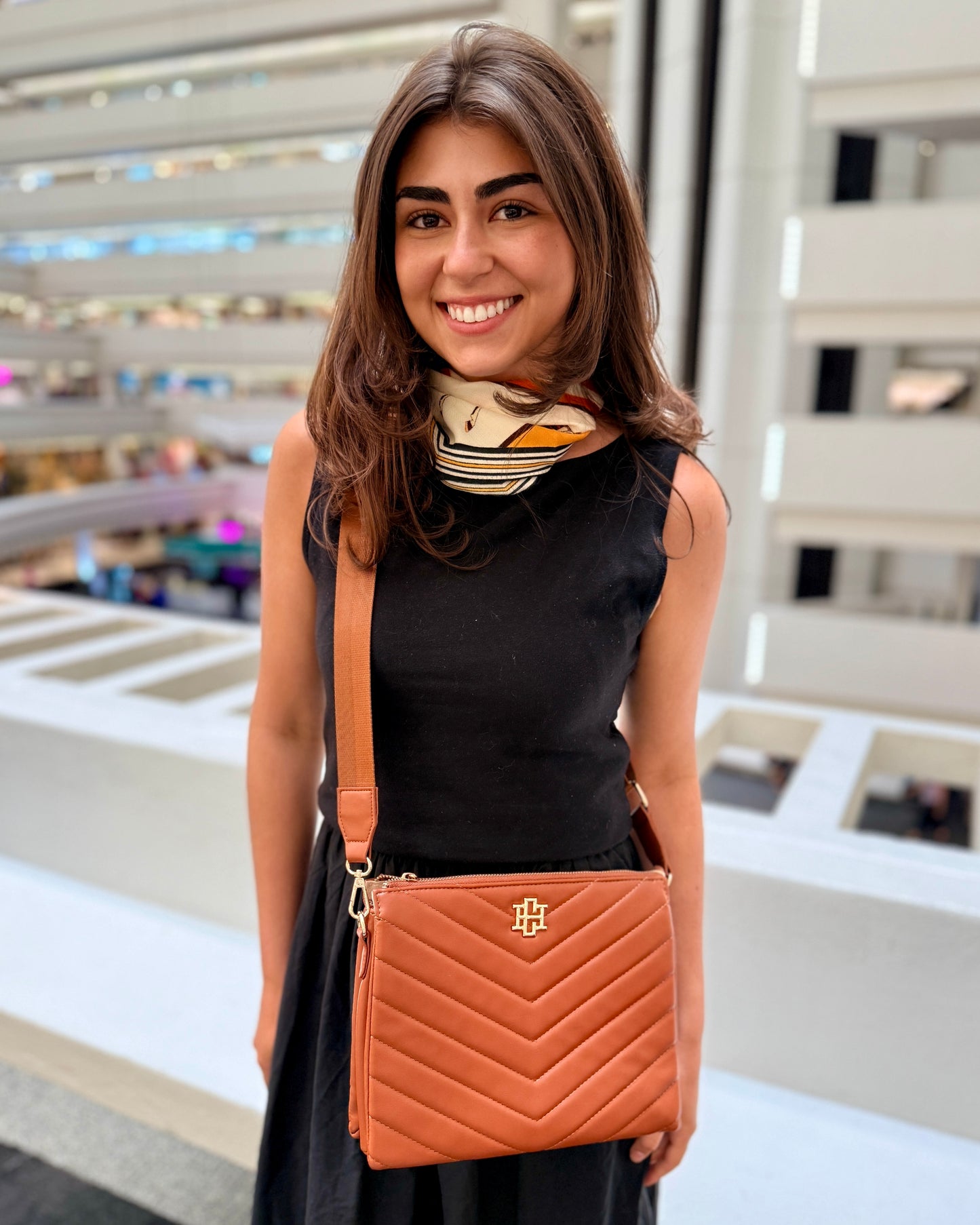 Ariana Crossbody Saddle VQ