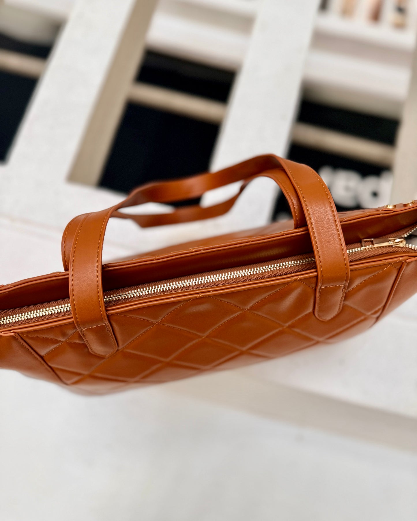 Sophie Zippered Tote Saddle LD