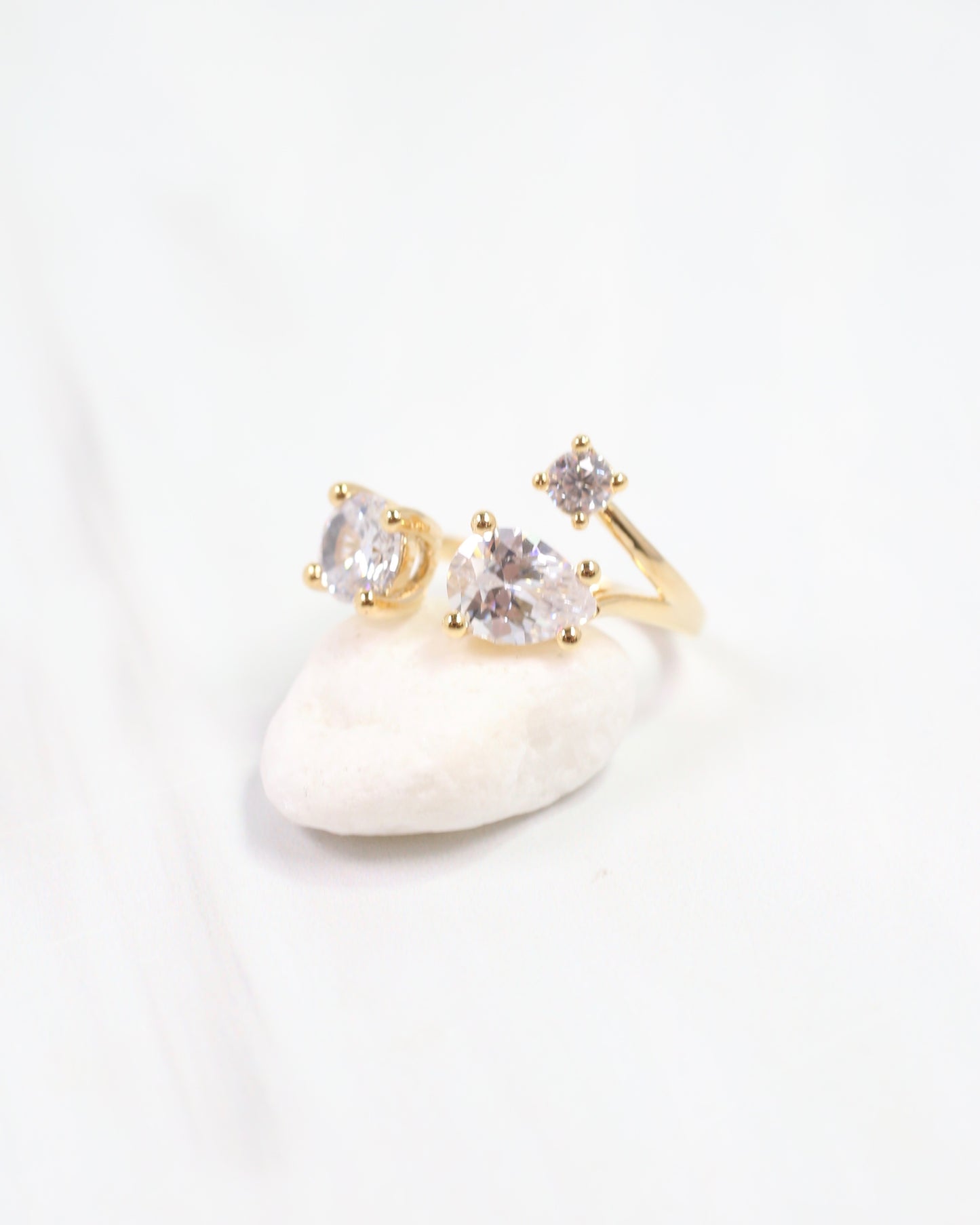 Randi Crystal Ring Gold