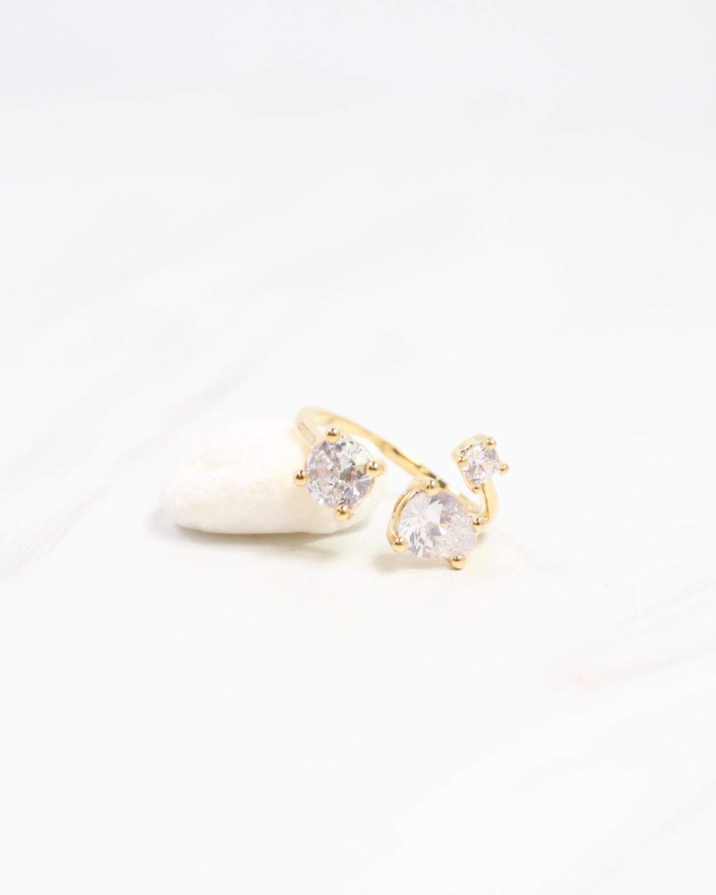 Randi Crystal Ring Gold