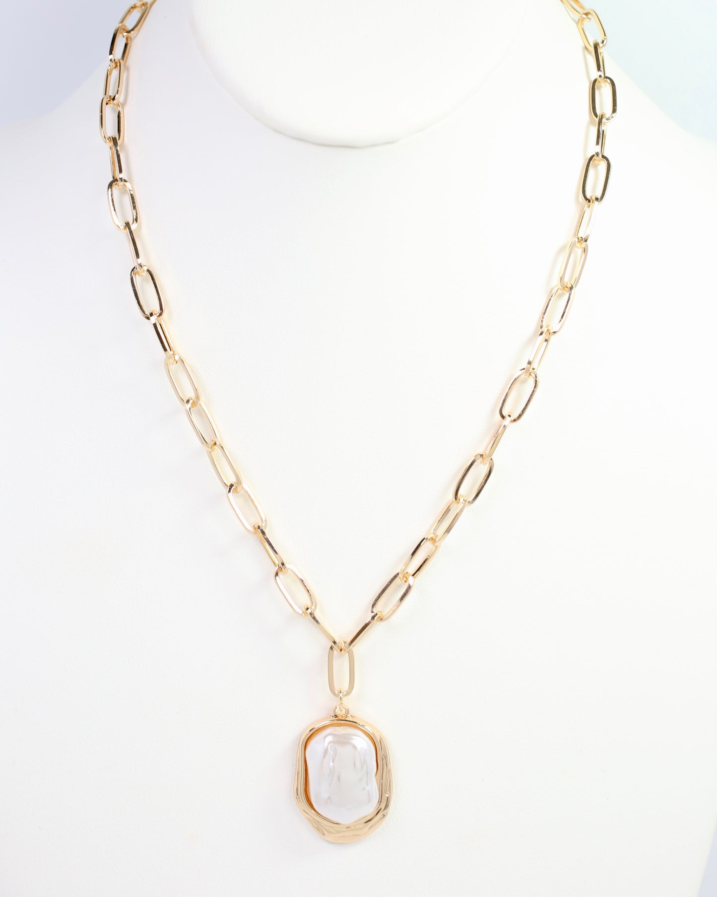 Collinsville Pearl Pendant Necklace Gold