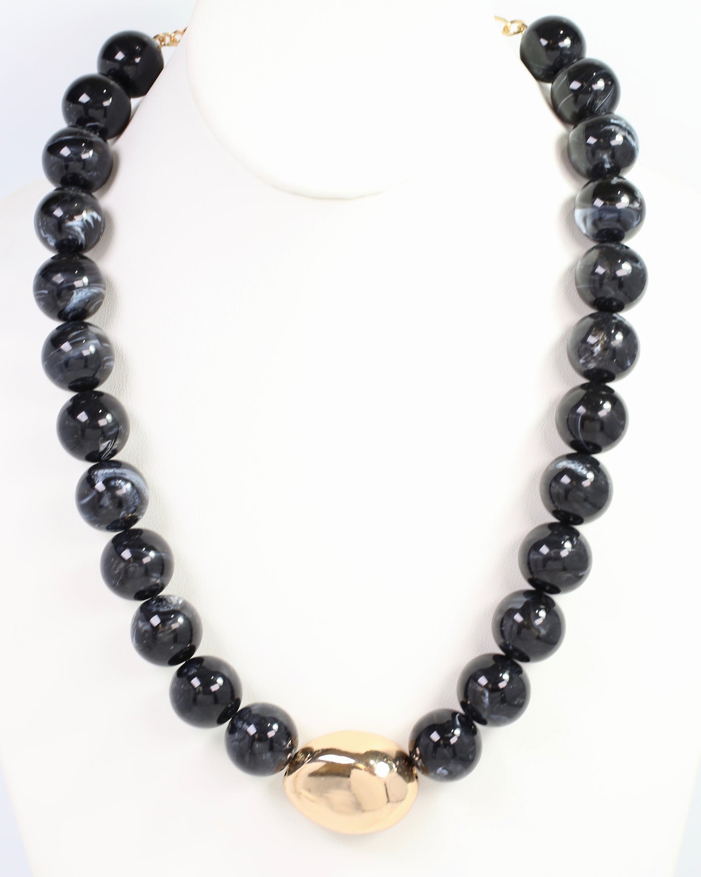 Brooklyn Bold Stone Necklace Black