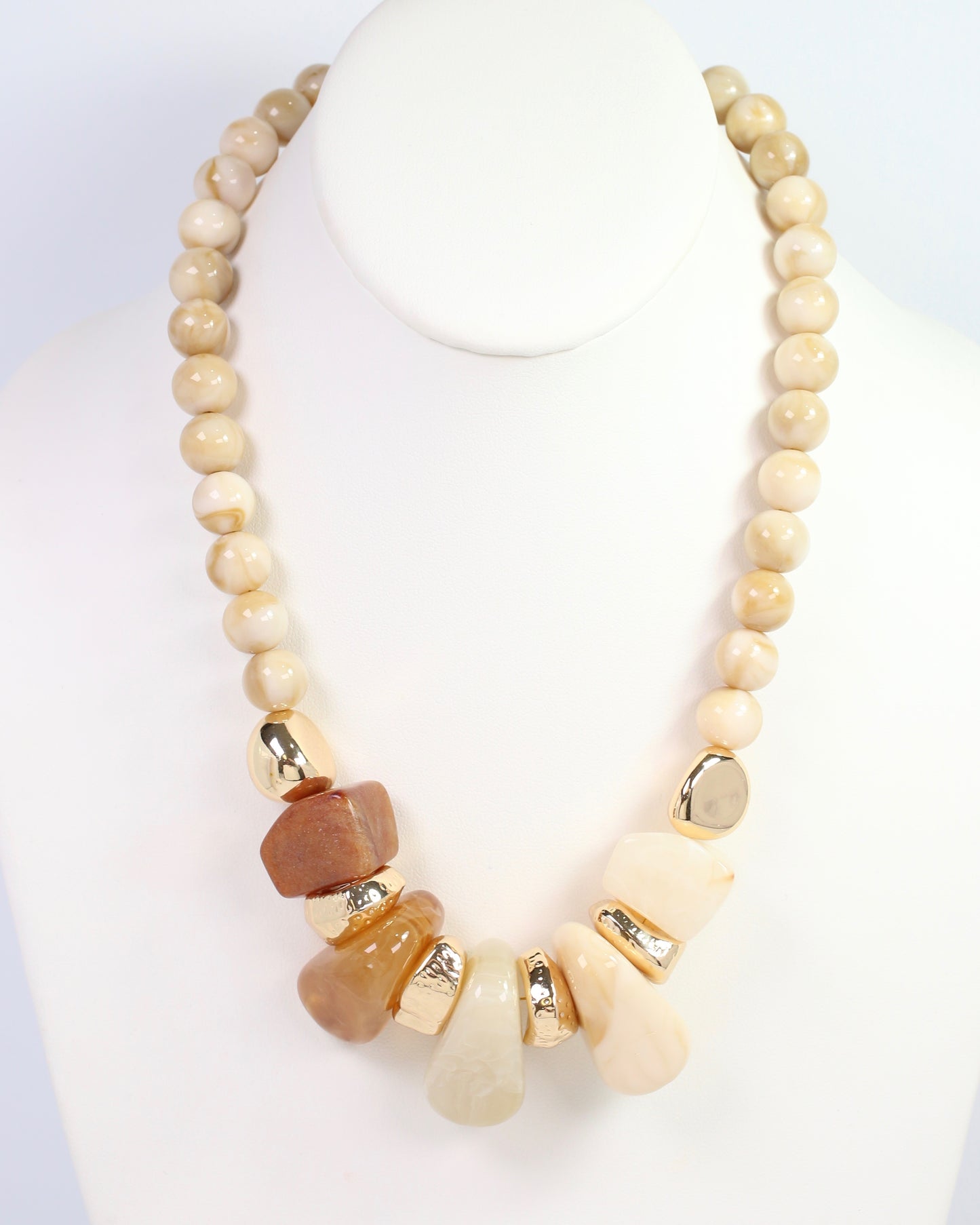 Buena Chunky Beaded Necklace Natural