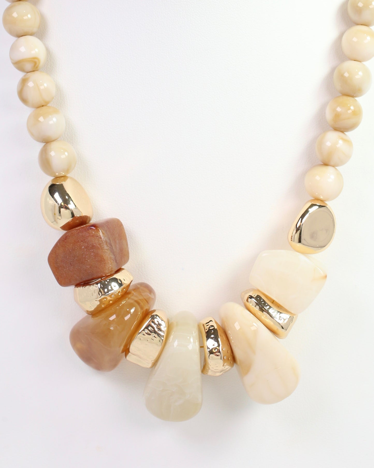 Buena Chunky Beaded Necklace Natural
