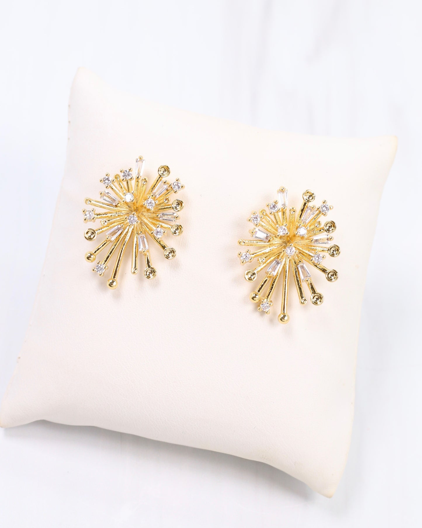 Starbust Crystal Stud Gold