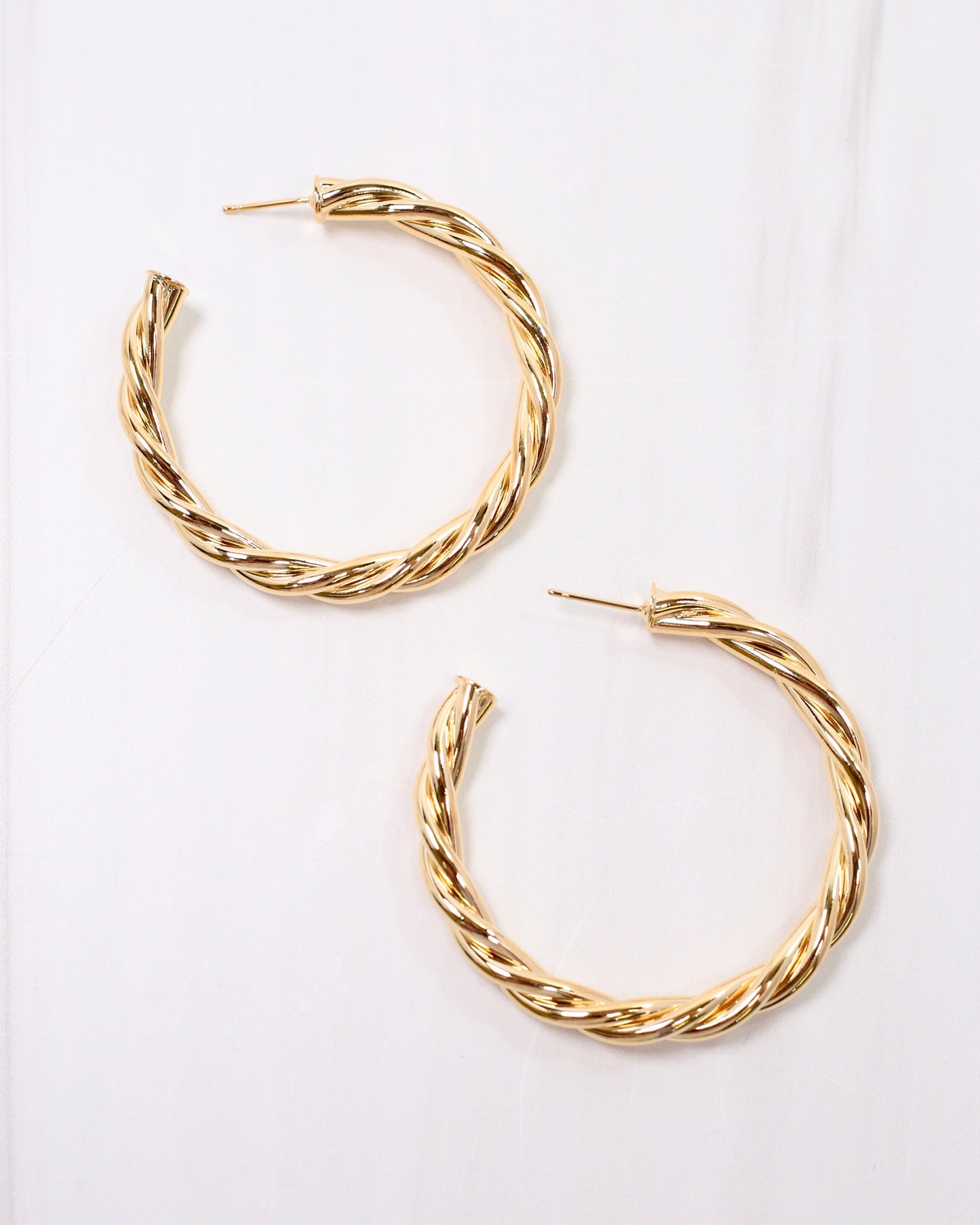 Davies Twisted Hoop Earring Gold