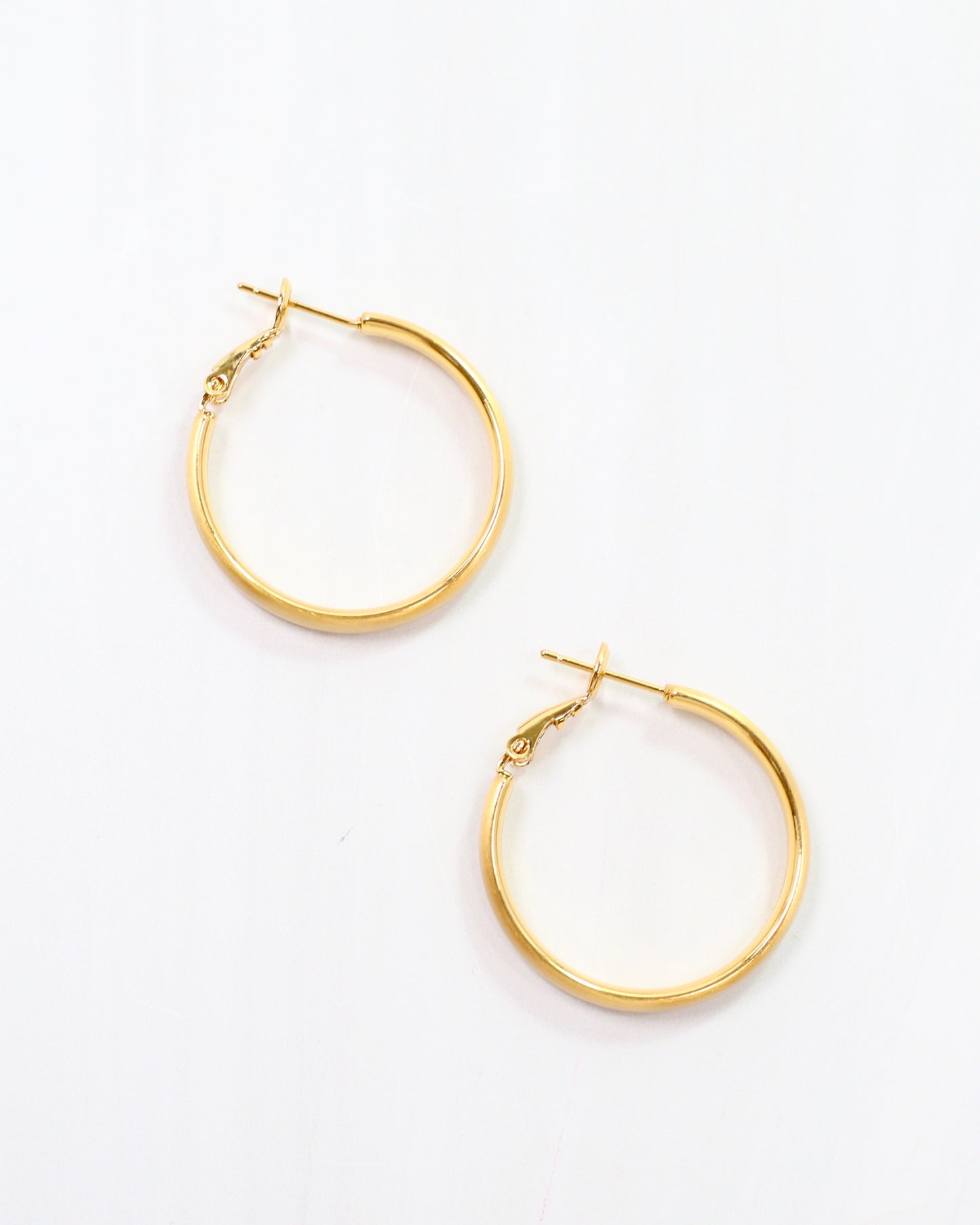 London Medium Hoop Worn Gold