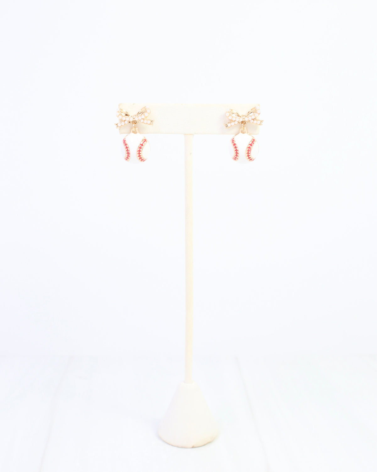 Play It Pearl Baseball Earring Gold