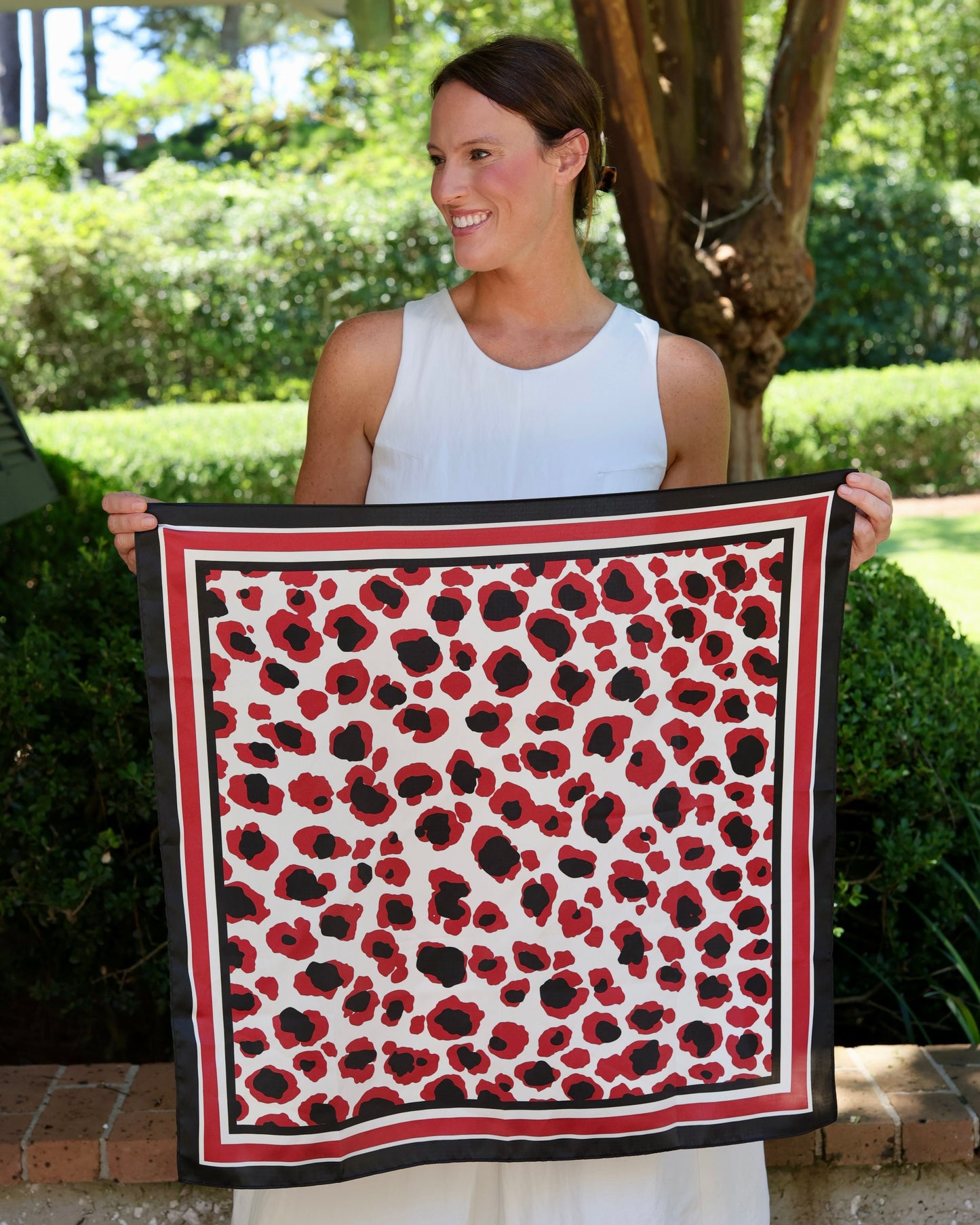 Meredith Spotted Scarf Medium Garnet Black