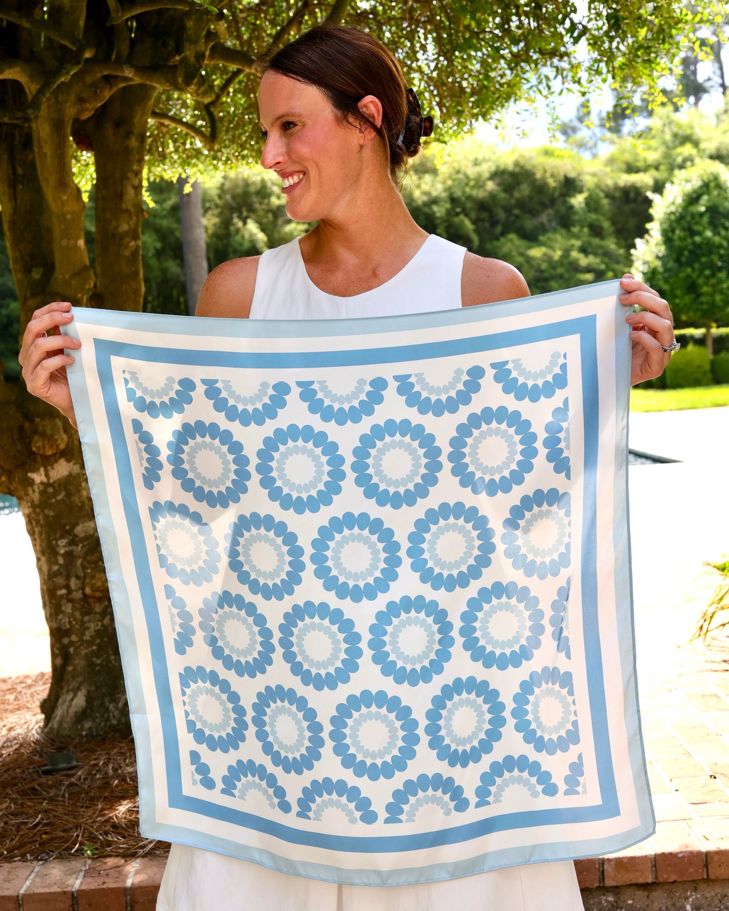 Lucy Floral Scarf Medium Light Blue White