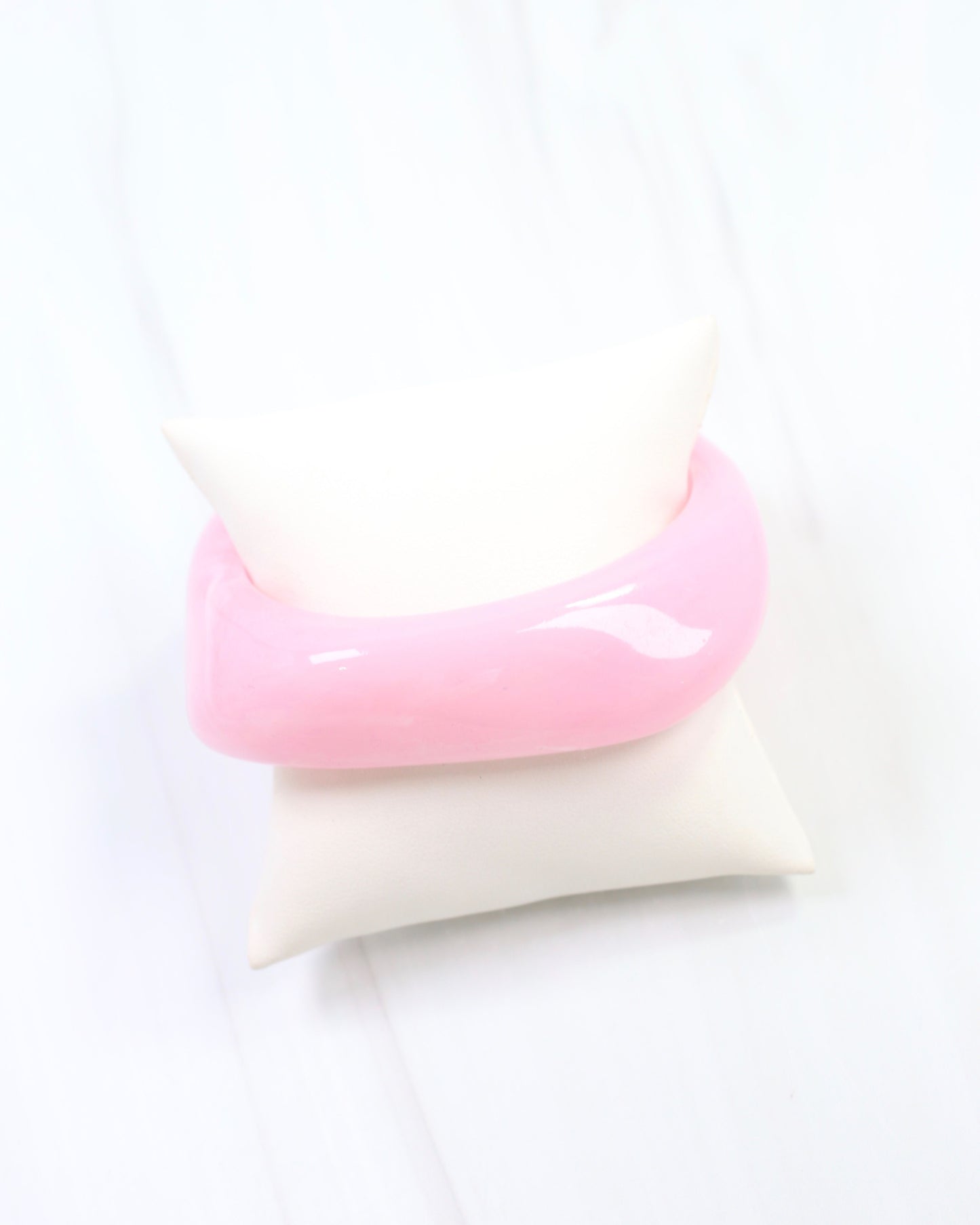 Chelsea Geometric Bangle Bracelet Pink