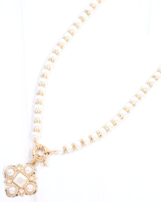 Cairns Pearl Beaded Pendant Necklace Cream