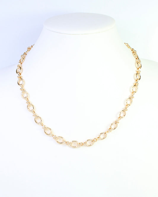 Karla Oval Link Necklace Gold