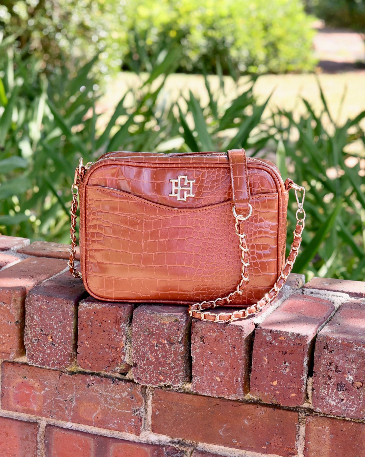 Fiona Crossbody Saddle EC