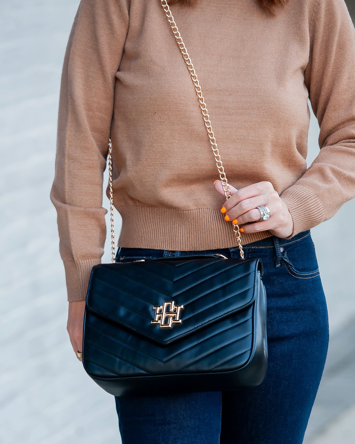 Mia Crossbody Bag Black VQ