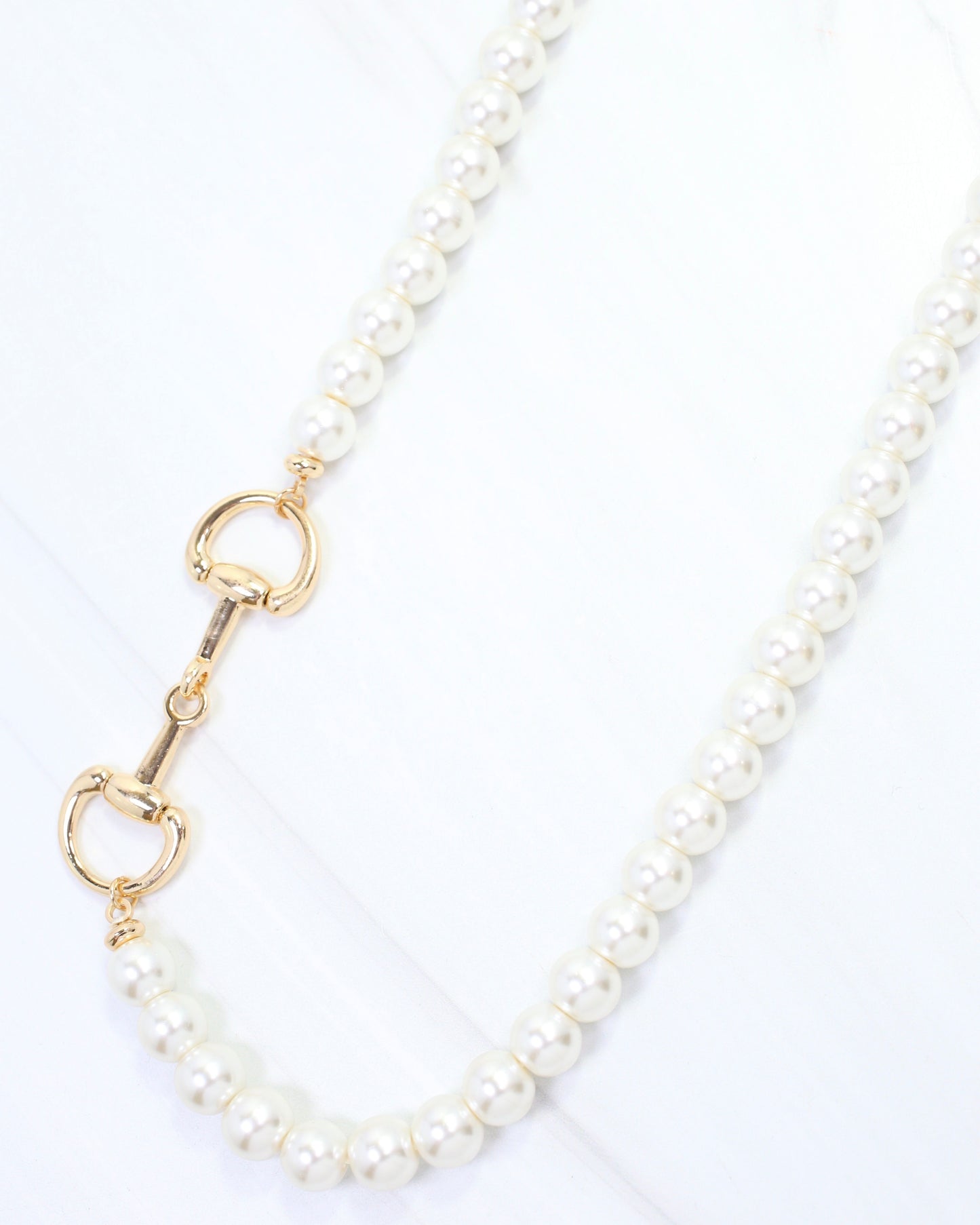 Elisa Pearl Beaded Horsebit Necklace Cream