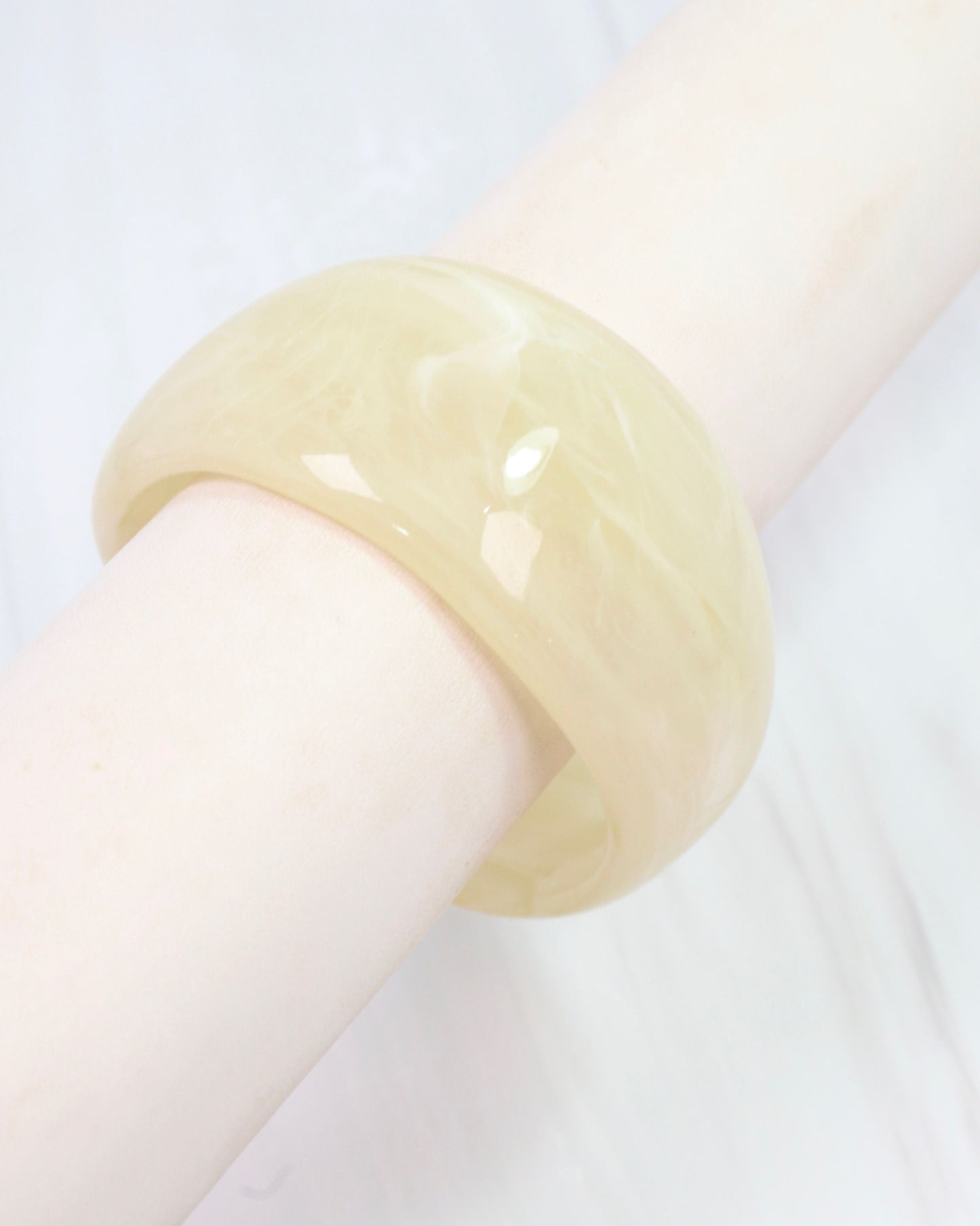 Whitley Bangle Bracelet Ivory