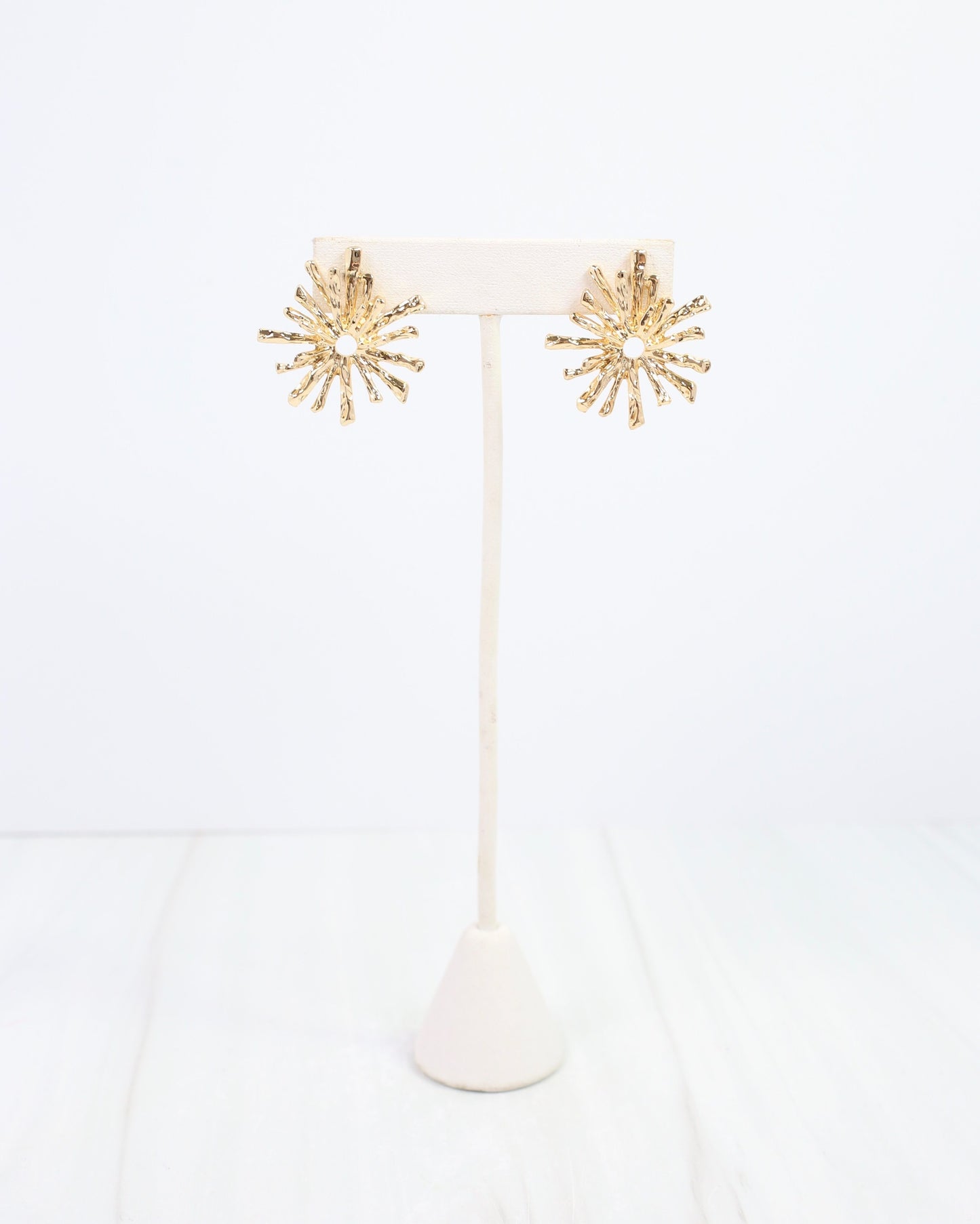 Hillsborough Sunburst Post Earring Gold