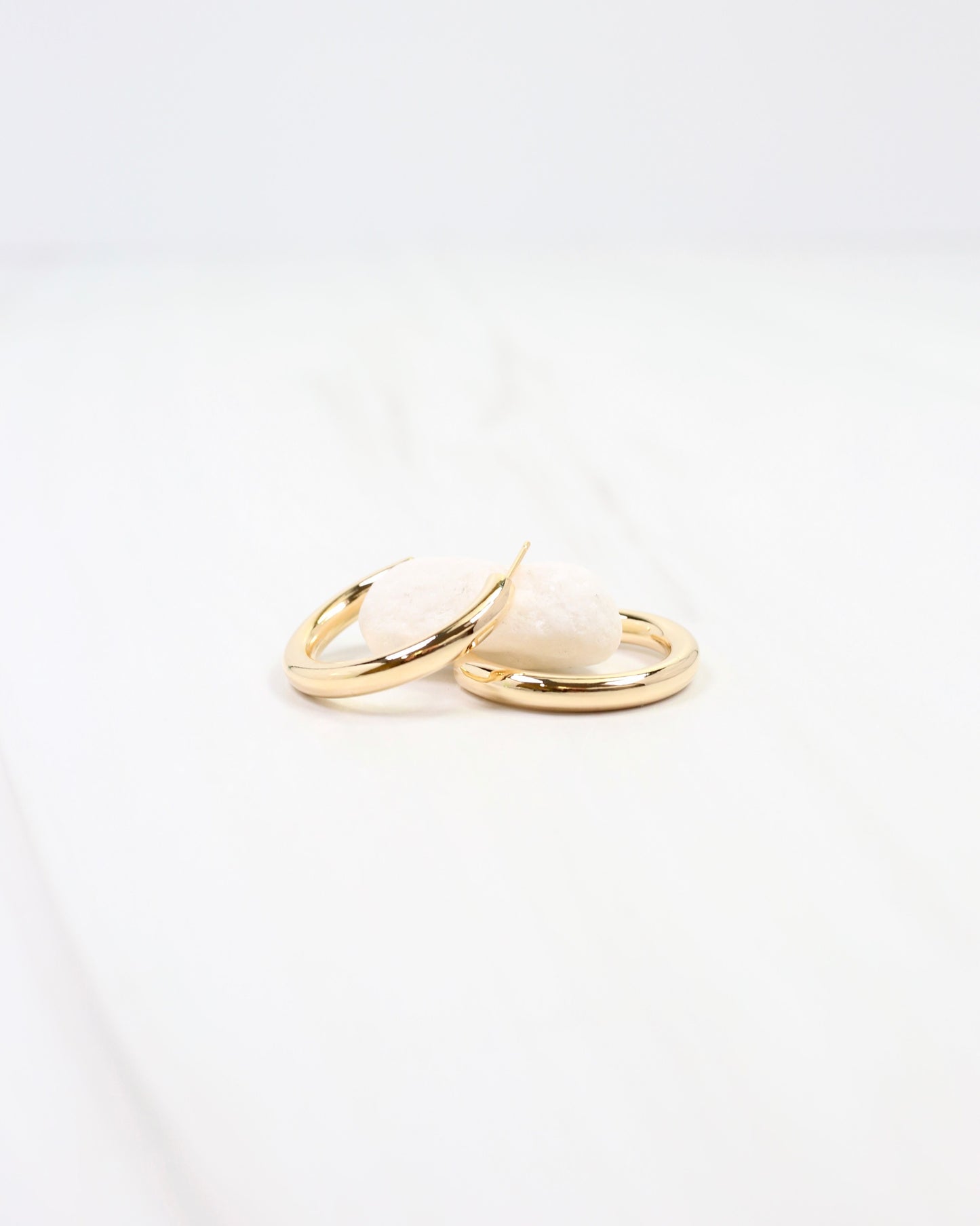 Castlebar Hoop Earring Shiny Gold