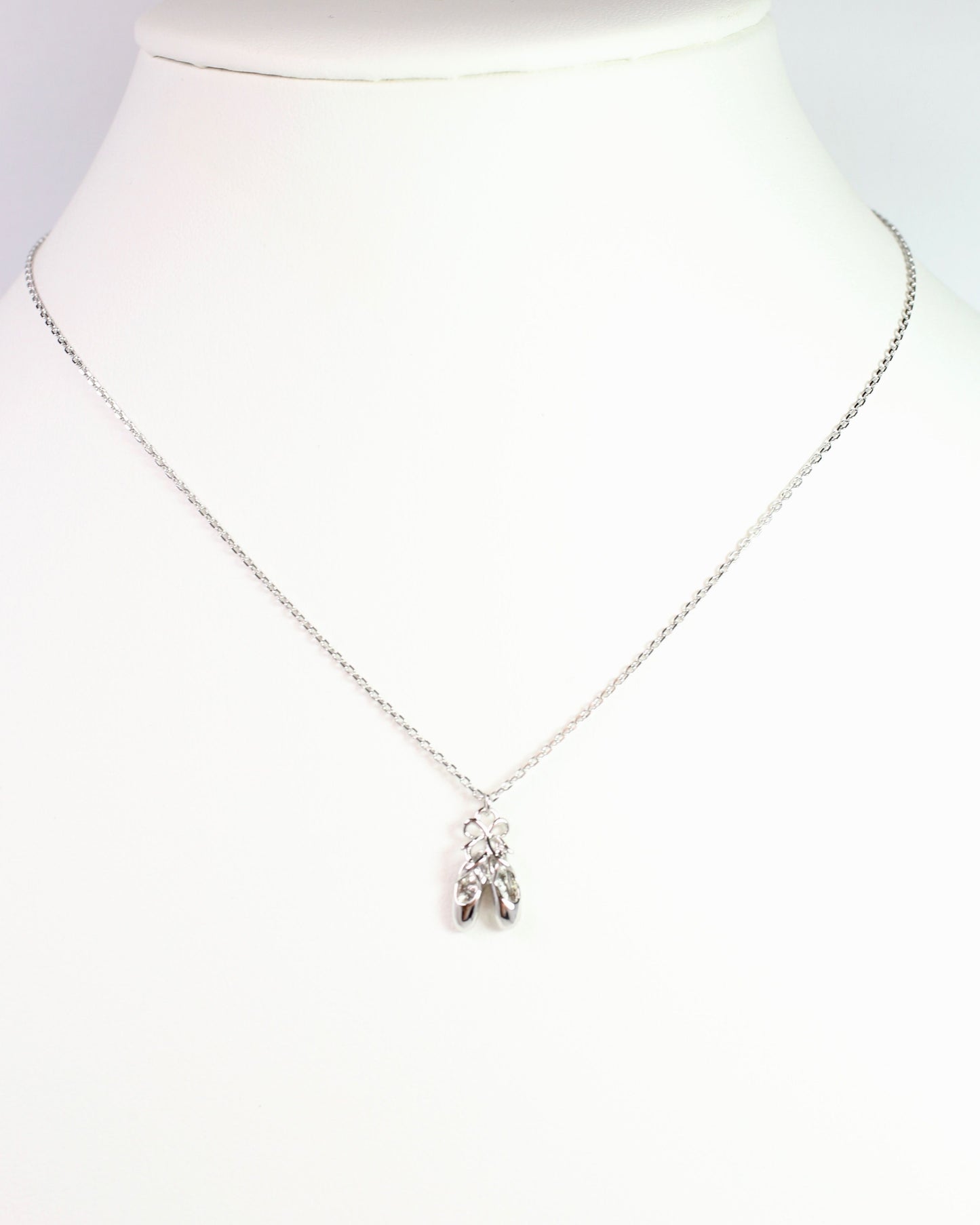 Magic of Dance Necklace Silver