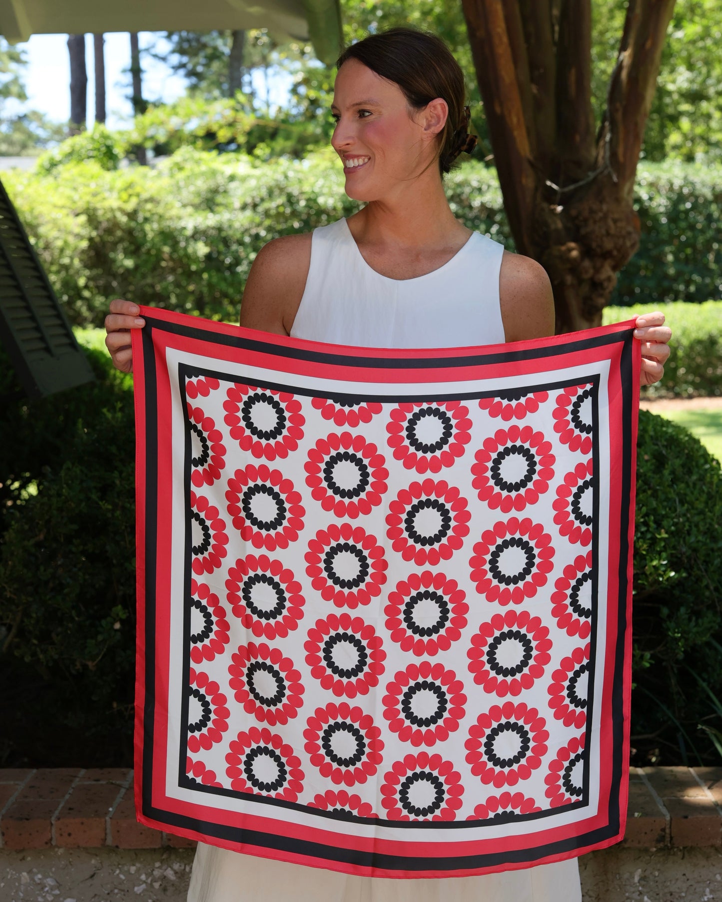 Lucy Floral Scarf Medium Red Black