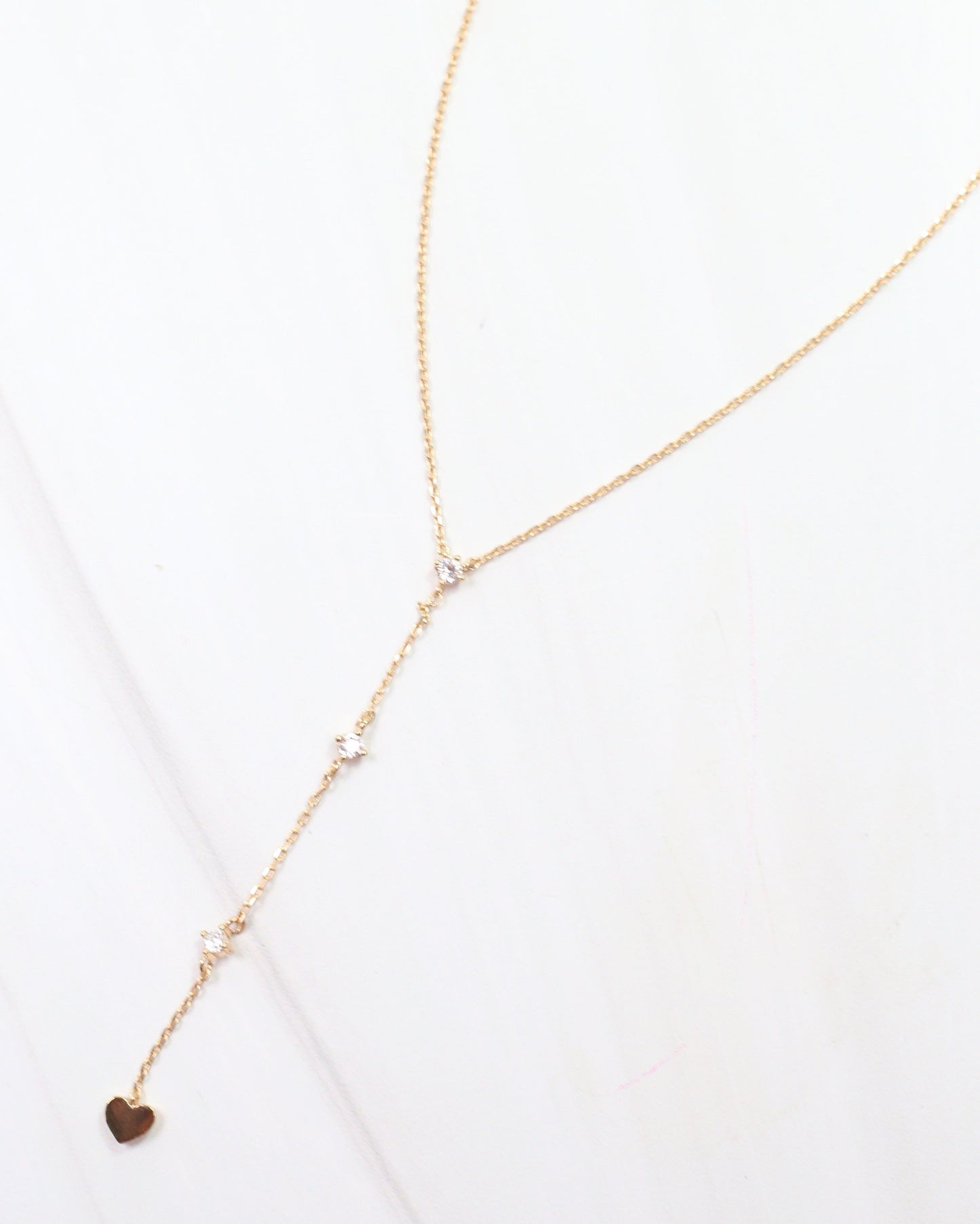 LuLu Y Necklace Gold