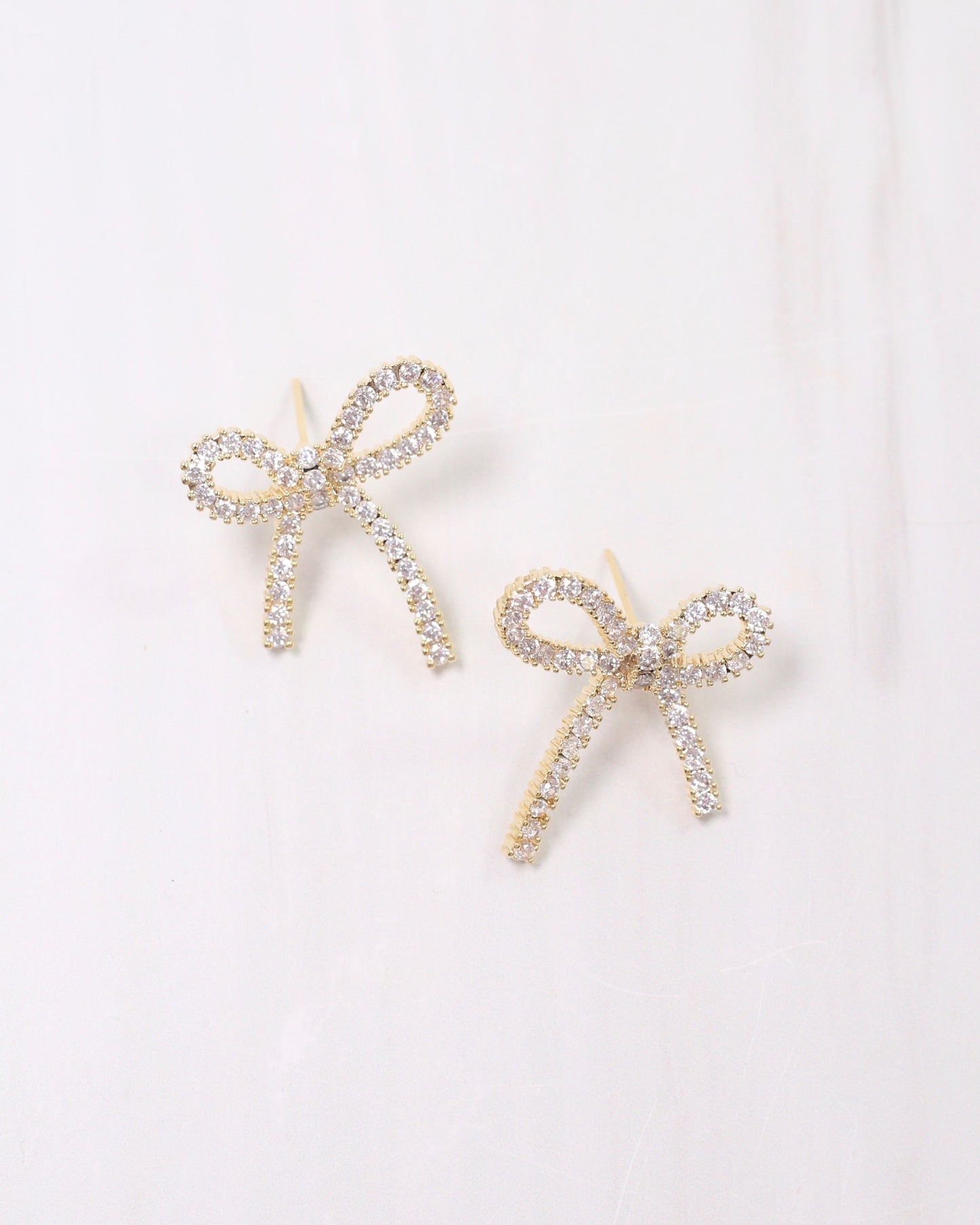 Calla Crystal Bow Stud Gold