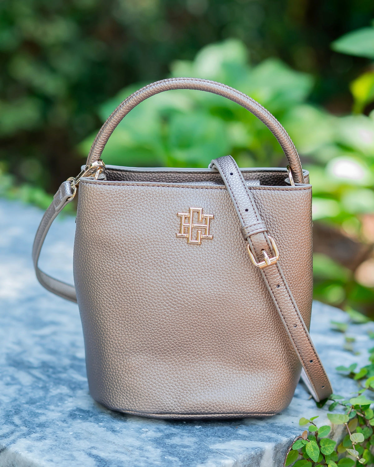 Breyer Bucket Bag Bronze