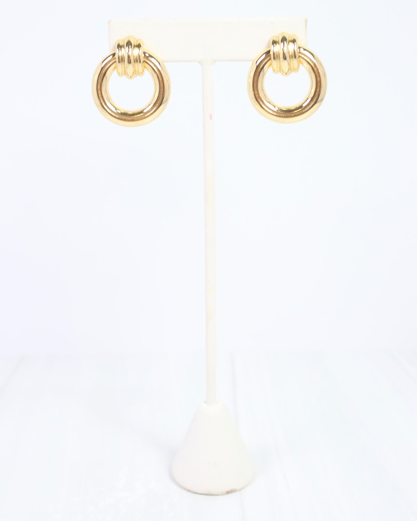 Munford Circle Drop Earring Gold